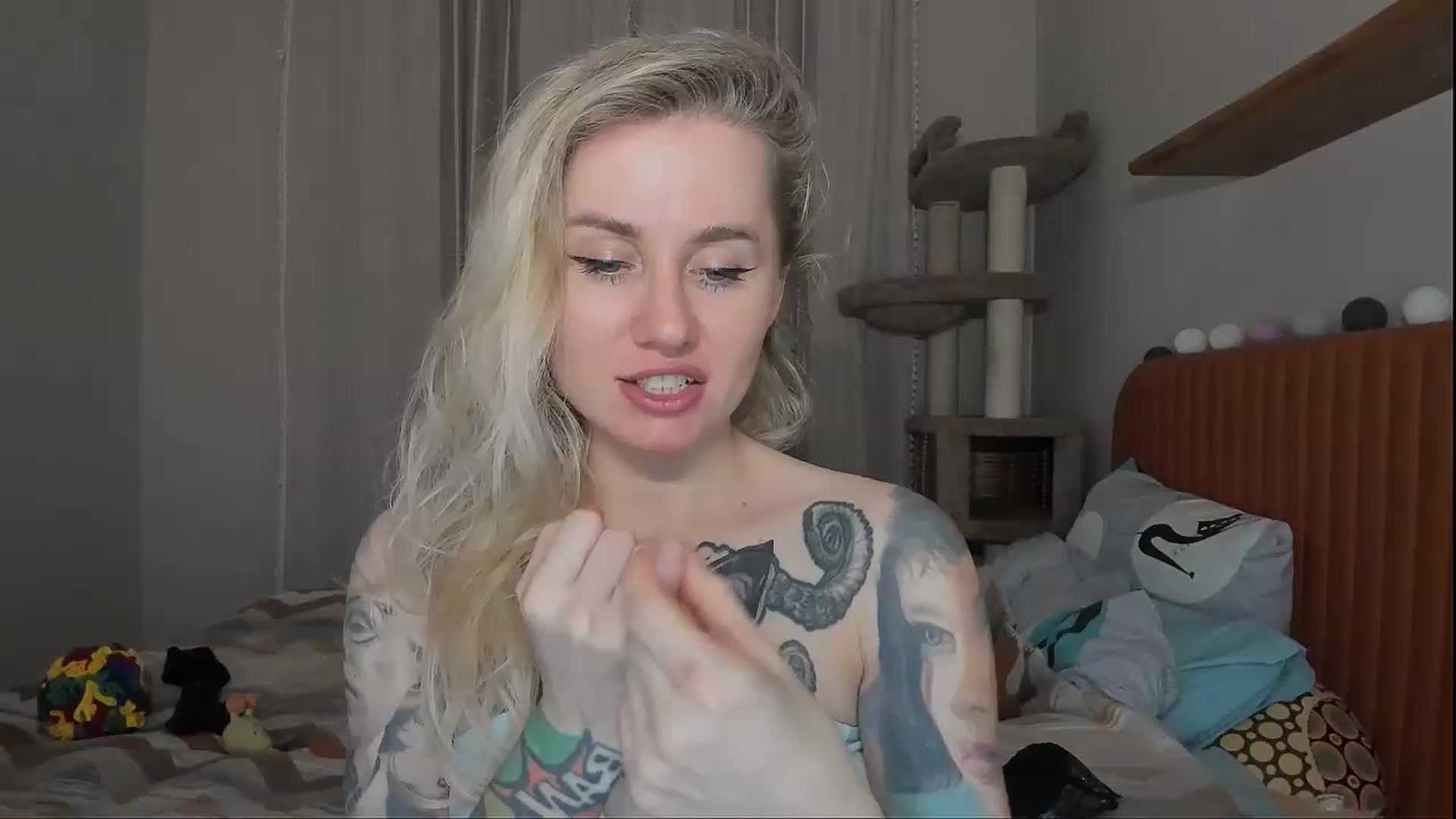 Gallery image thumbnail from Alexa_Smithhh's myfreecams stream on, 10/27/2025, 19:46 image 5 of 20