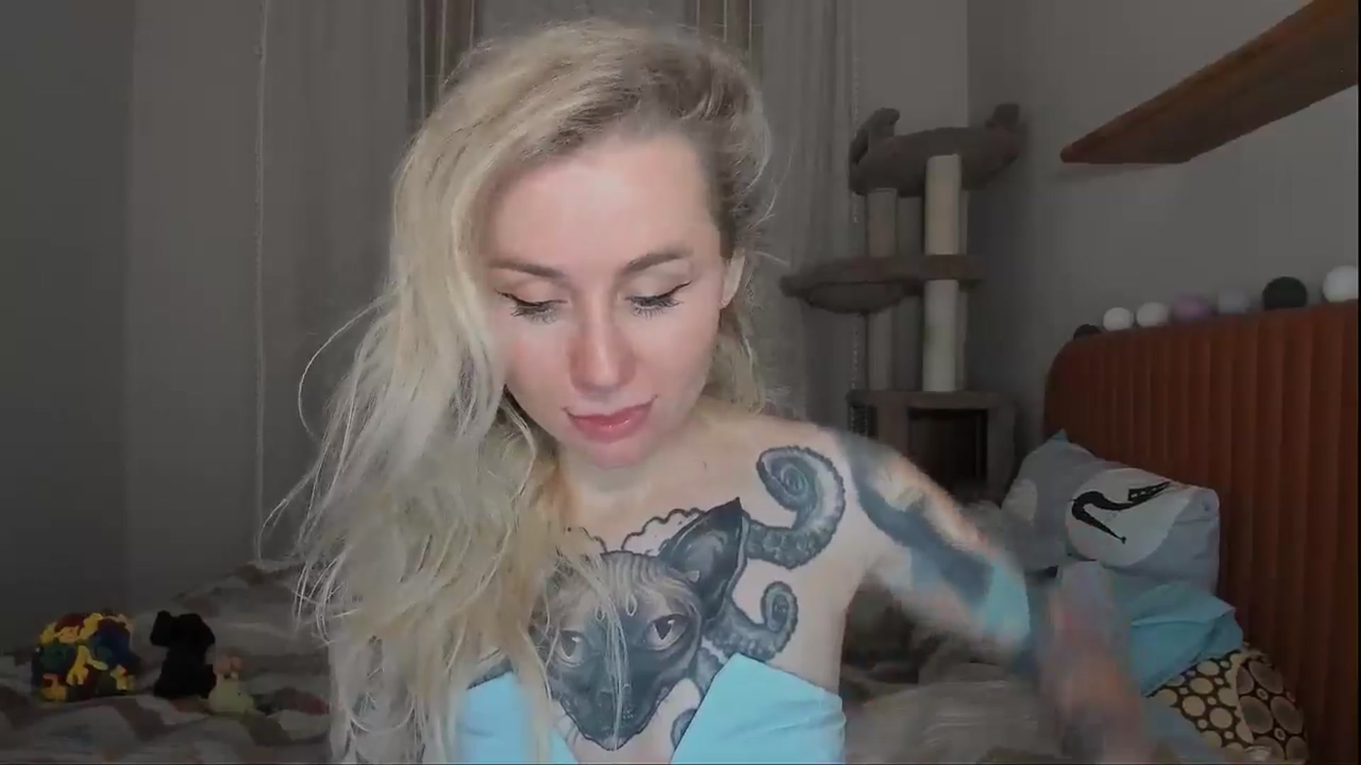 Gallery image thumbnail from Alexa_Smithhh's myfreecams stream on, 10/27/2025, 19:46 image 14 of 20