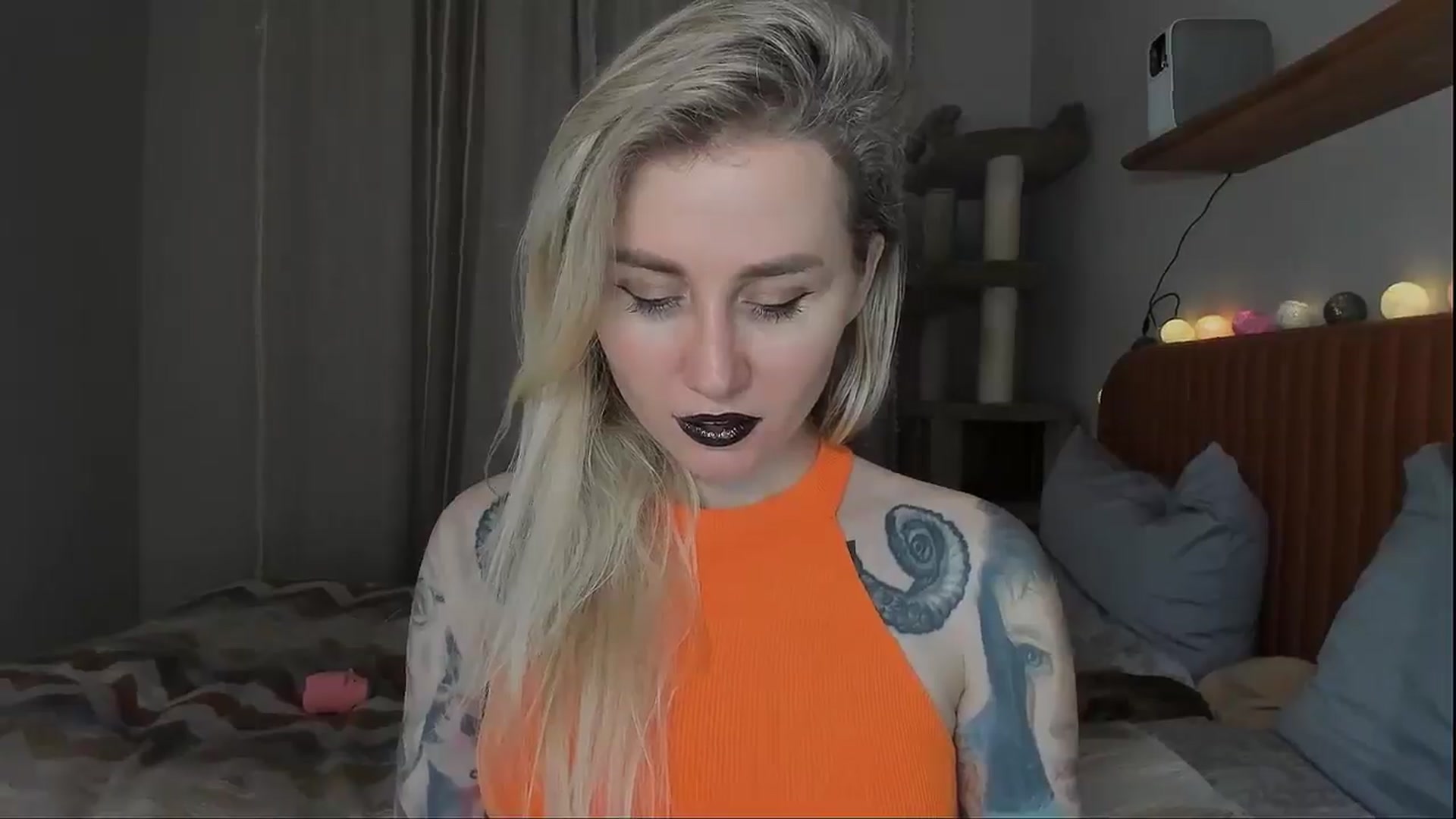 Gallery image thumbnail from Alexa_Smithhh's myfreecams stream on, 10/31/2025, 18:59 image 14 of 20