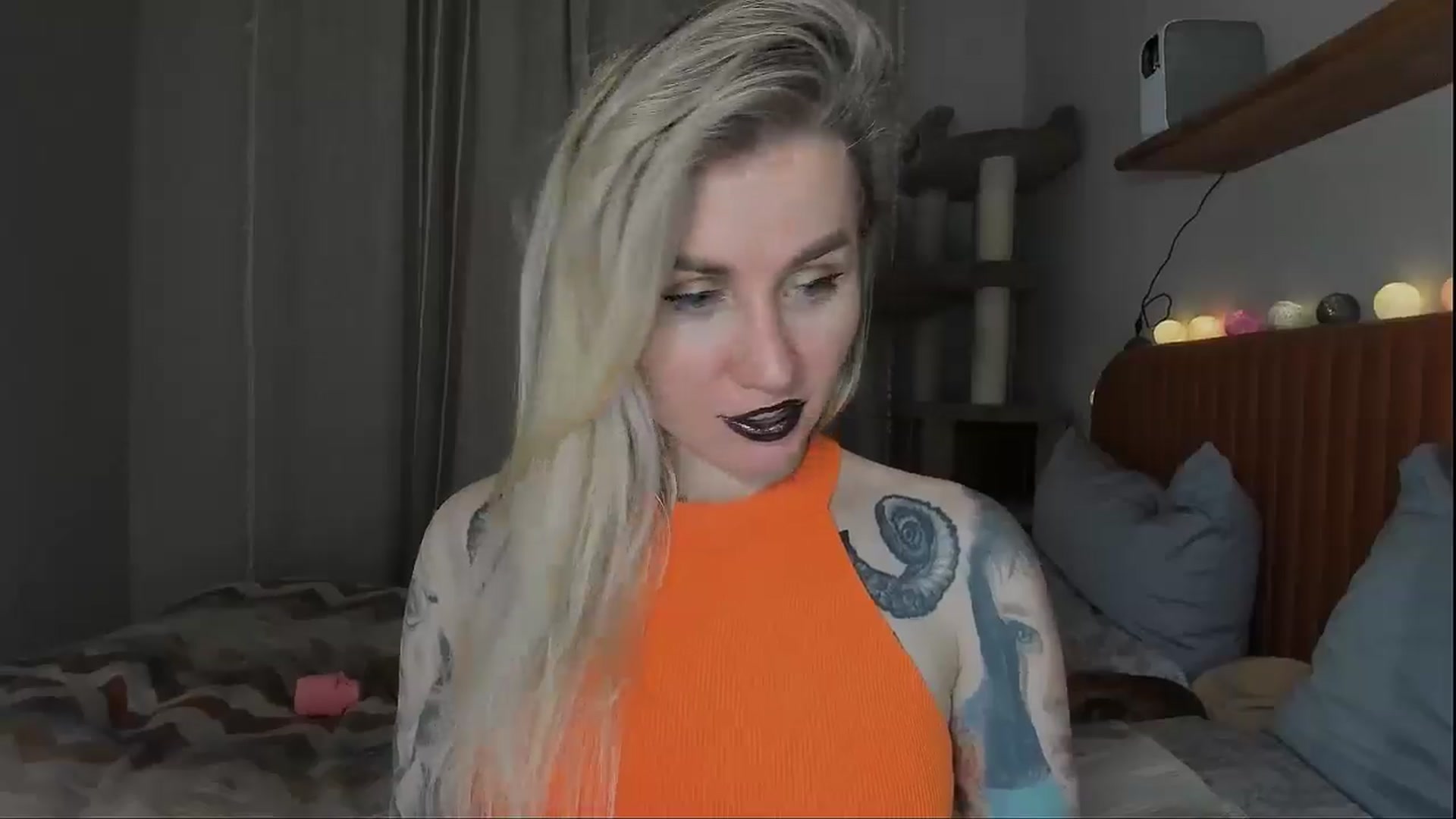 Gallery image thumbnail from Alexa_Smithhh's myfreecams stream on, 10/31/2025, 18:59 image 13 of 20
