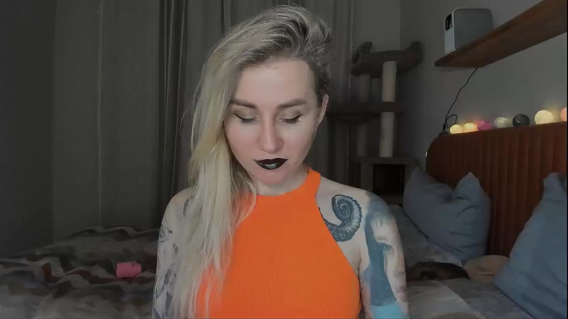 Gallery image thumbnail from Alexa_Smithhh's myfreecams stream on, 10/31/2025, 18:59 image 17 of 20