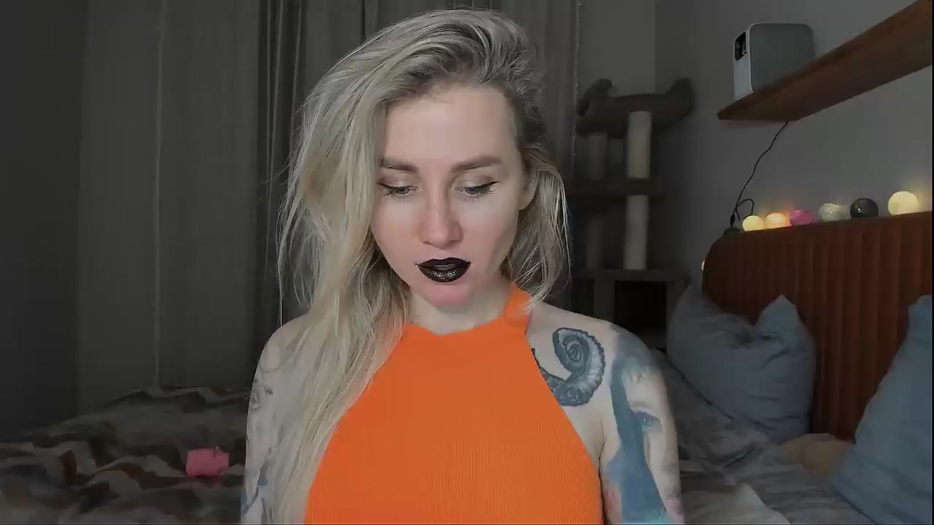 Gallery image thumbnail from Alexa_Smithhh's myfreecams stream on, 10/31/2025, 18:59 image 2 of 20