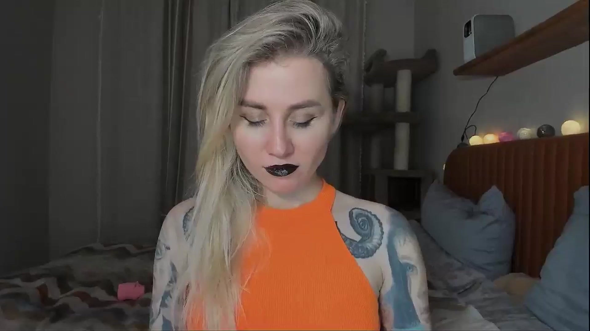 Gallery image thumbnail from Alexa_Smithhh's myfreecams stream on, 10/31/2025, 18:59 image 4 of 20