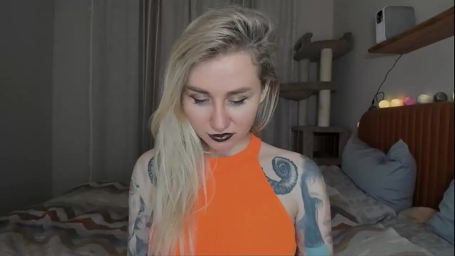 Gallery image thumbnail from Alexa_Smithhh's myfreecams stream on, 10/31/2025, 21:08 image 3 of 20