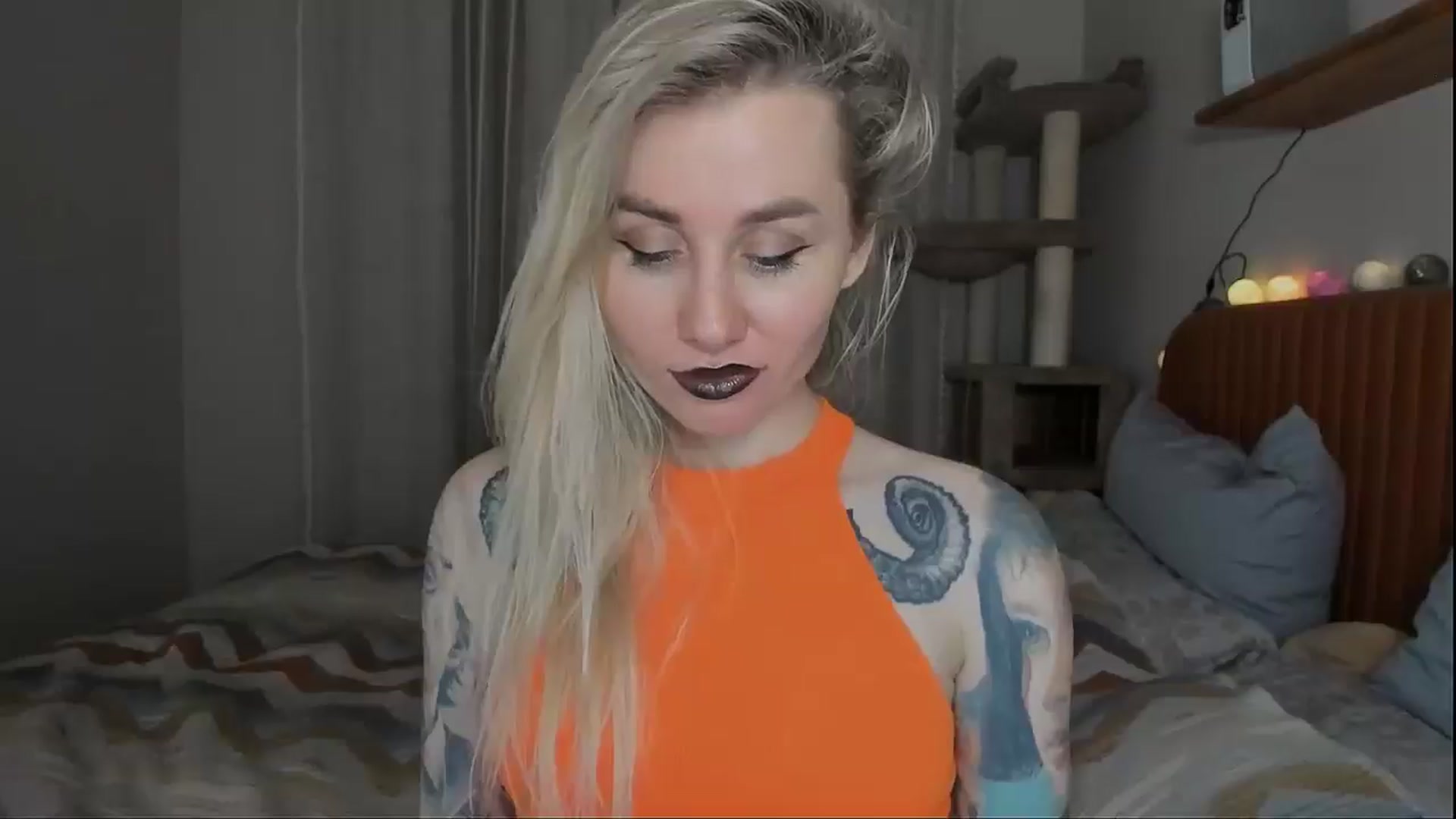 Gallery image thumbnail from Alexa_Smithhh's myfreecams stream on, 10/31/2025, 21:08 image 7 of 20