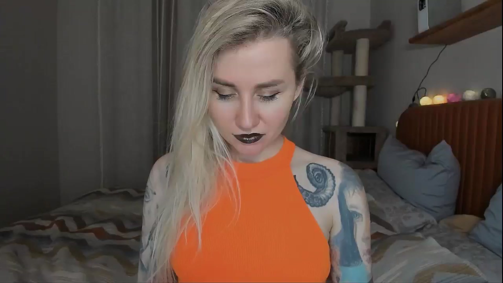 Gallery image thumbnail from Alexa_Smithhh's myfreecams stream on, 10/31/2025, 21:08 image 4 of 20