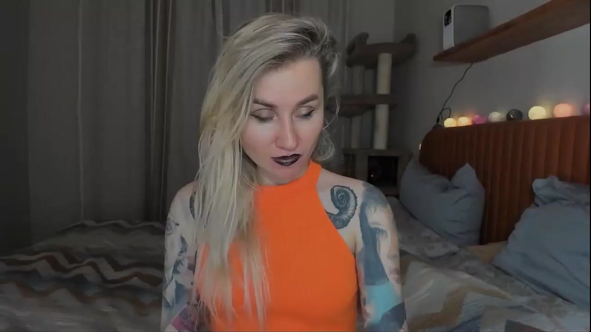 Gallery image thumbnail from Alexa_Smithhh's myfreecams stream on, 10/31/2025, 21:08 image 11 of 20