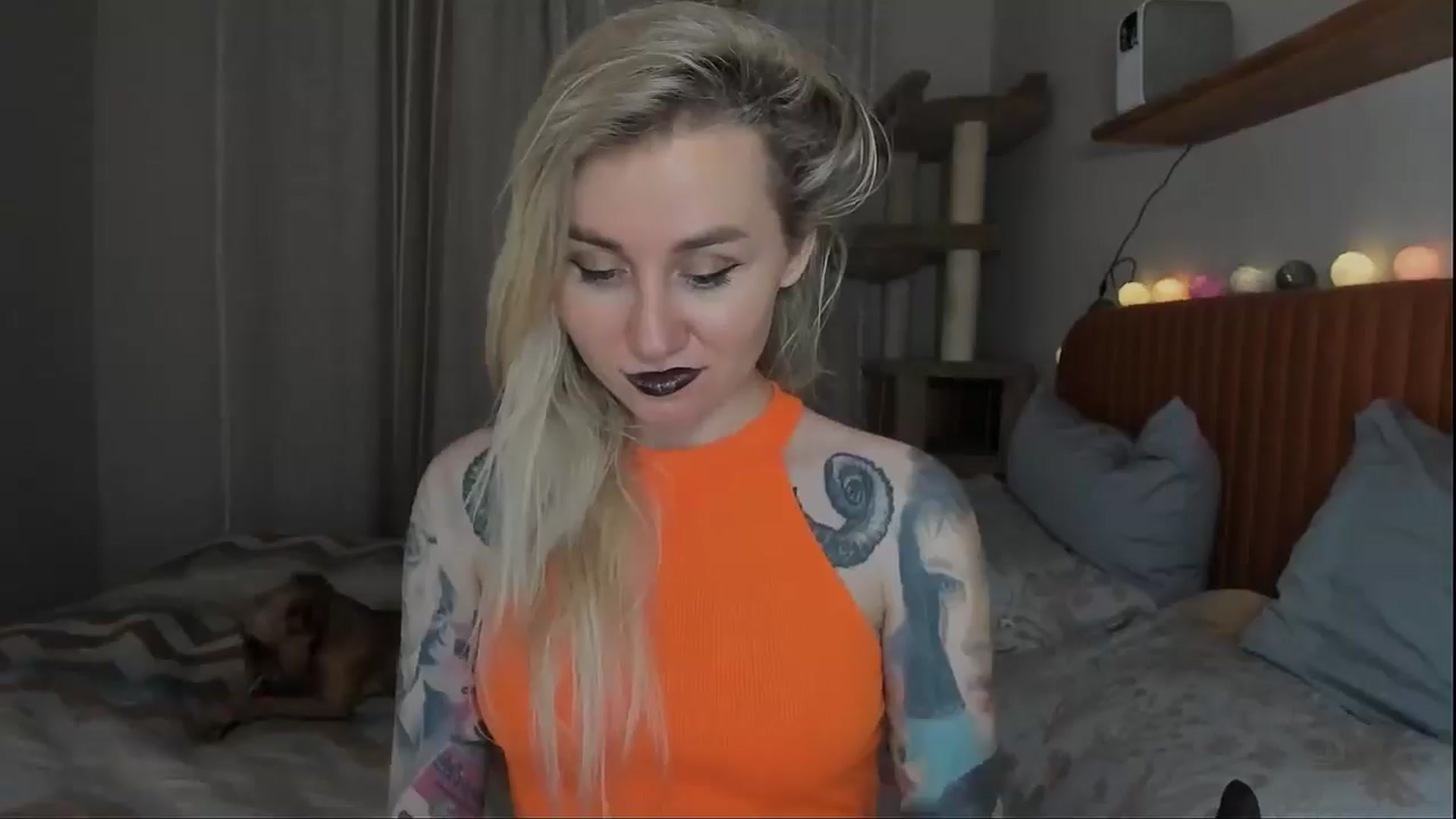 Gallery image thumbnail from Alexa_Smithhh's myfreecams stream on, 10/31/2025, 21:08 image 9 of 20