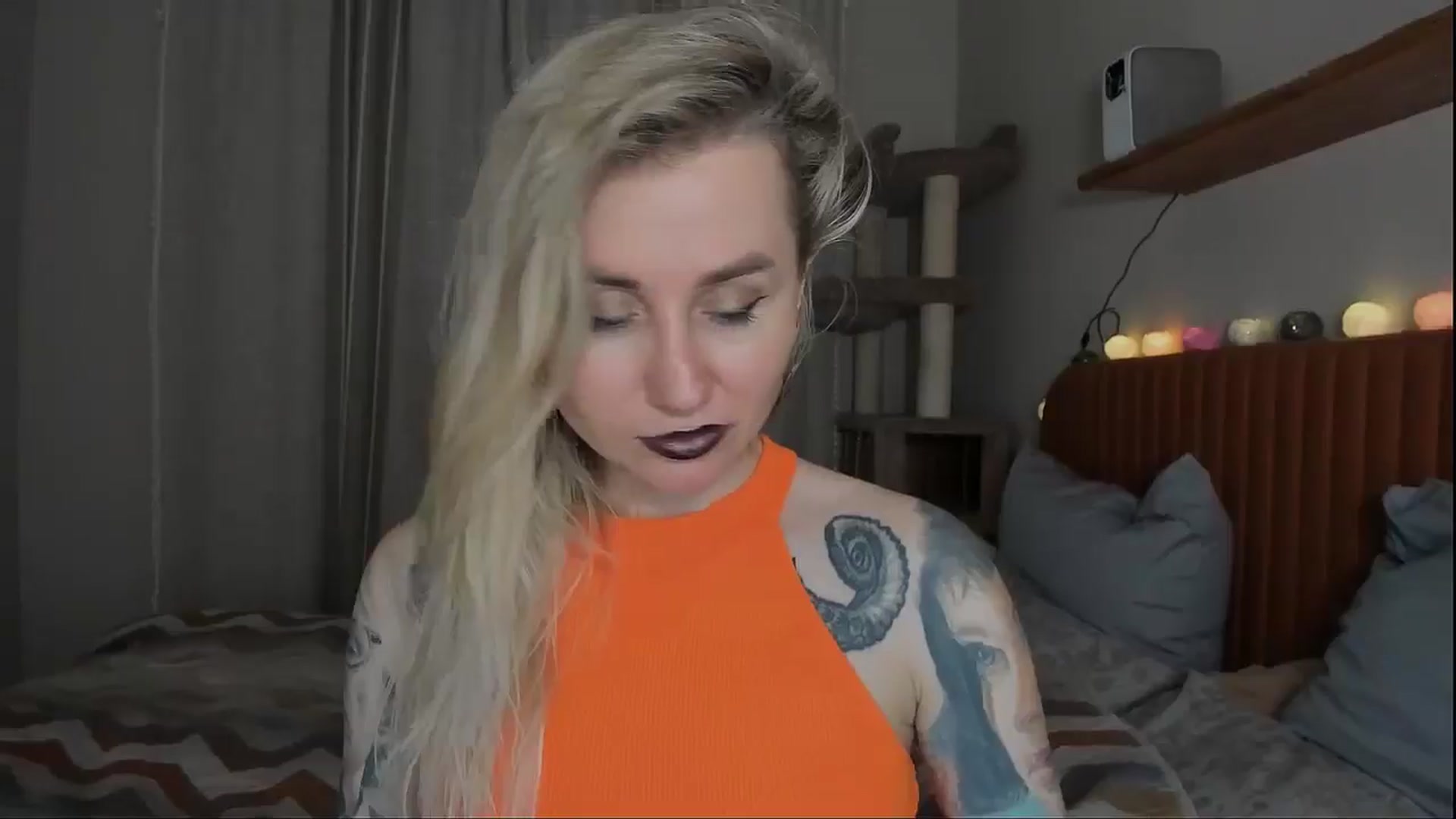 Gallery image thumbnail from Alexa_Smithhh's myfreecams stream on, 10/31/2025, 21:08 image 14 of 20