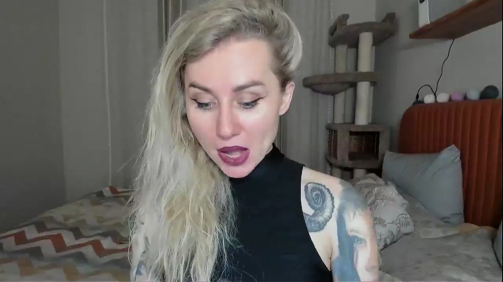 Gallery image thumbnail from Alexa_Smithhh's myfreecams stream on, 11/06/2025, 18:53 image 16 of 20