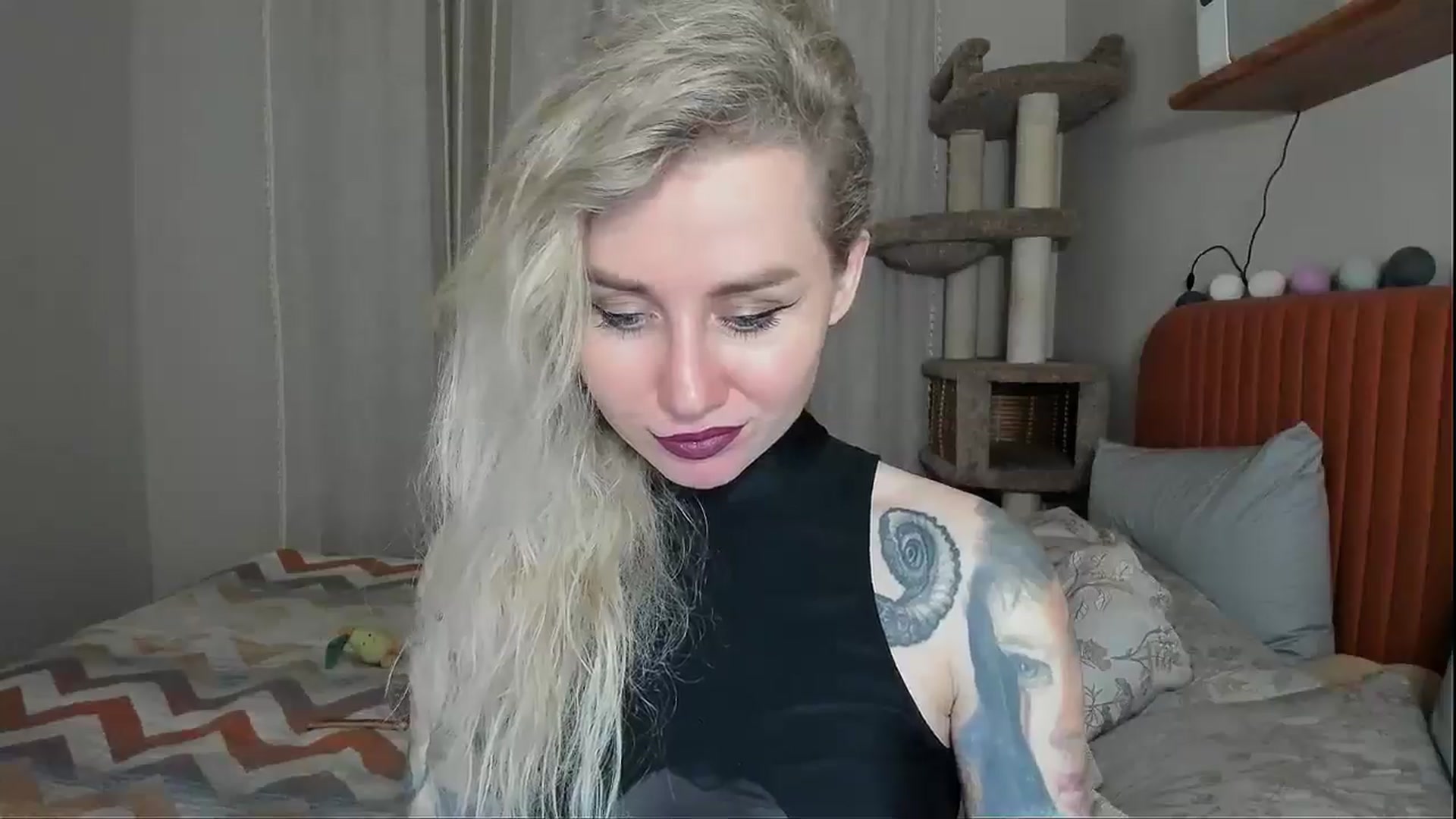Gallery image thumbnail from Alexa_Smithhh's myfreecams stream on, 11/06/2025, 18:53 image 7 of 20