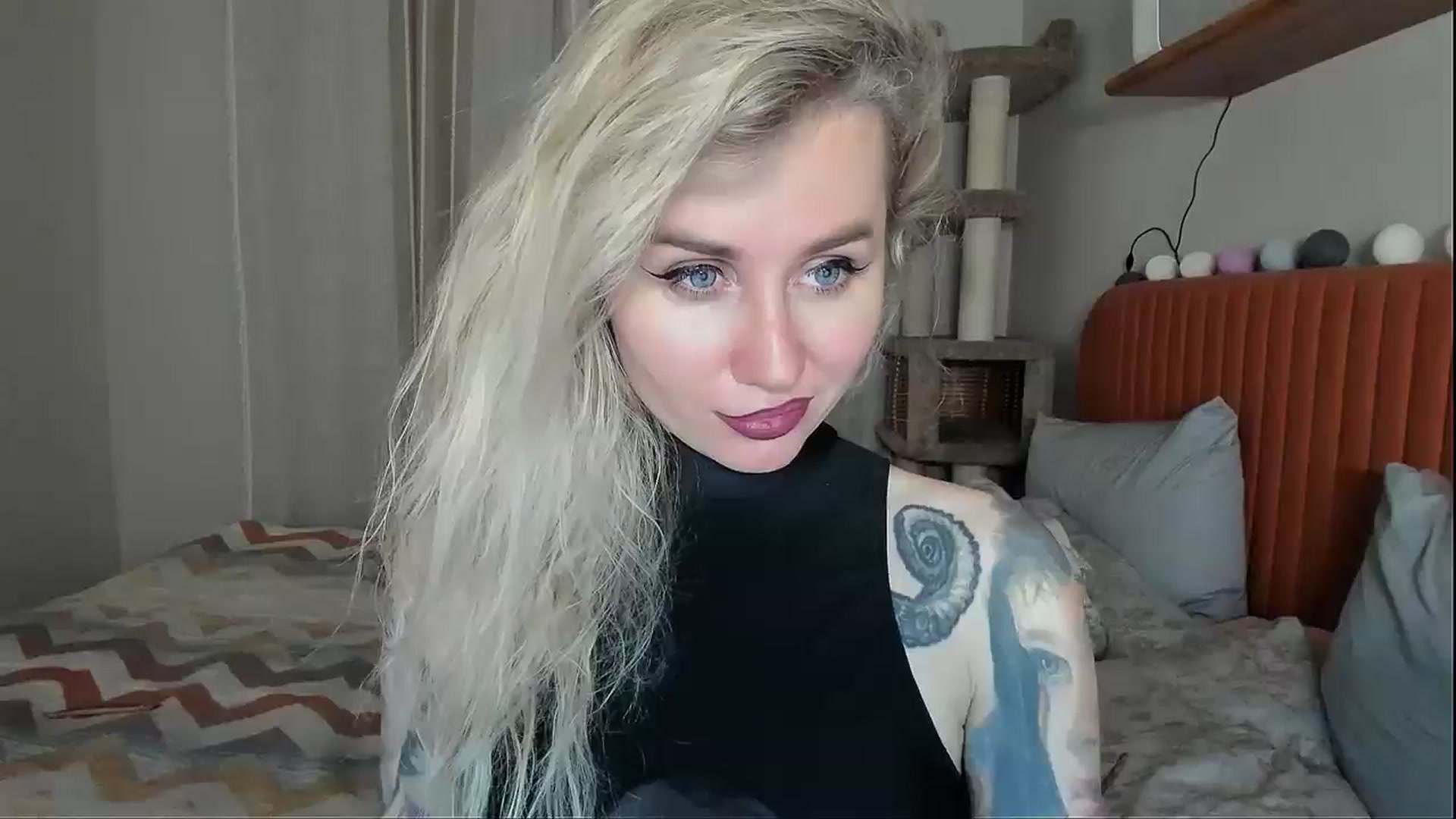 Gallery image thumbnail from Alexa_Smithhh's myfreecams stream on, 11/06/2025, 20:50 image 1 of 20