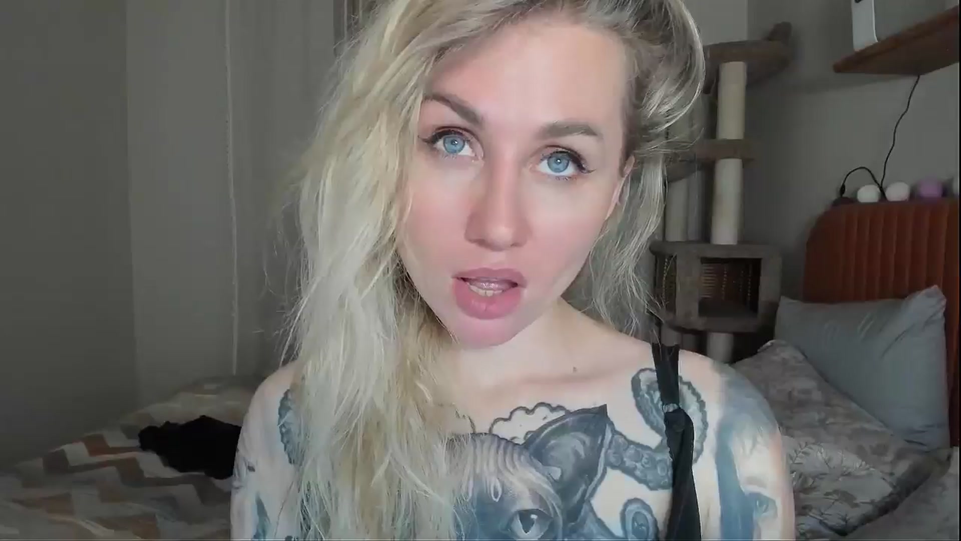 Gallery image thumbnail from Alexa_Smithhh's myfreecams stream on, 11/07/2025, 21:00 image 17 of 20