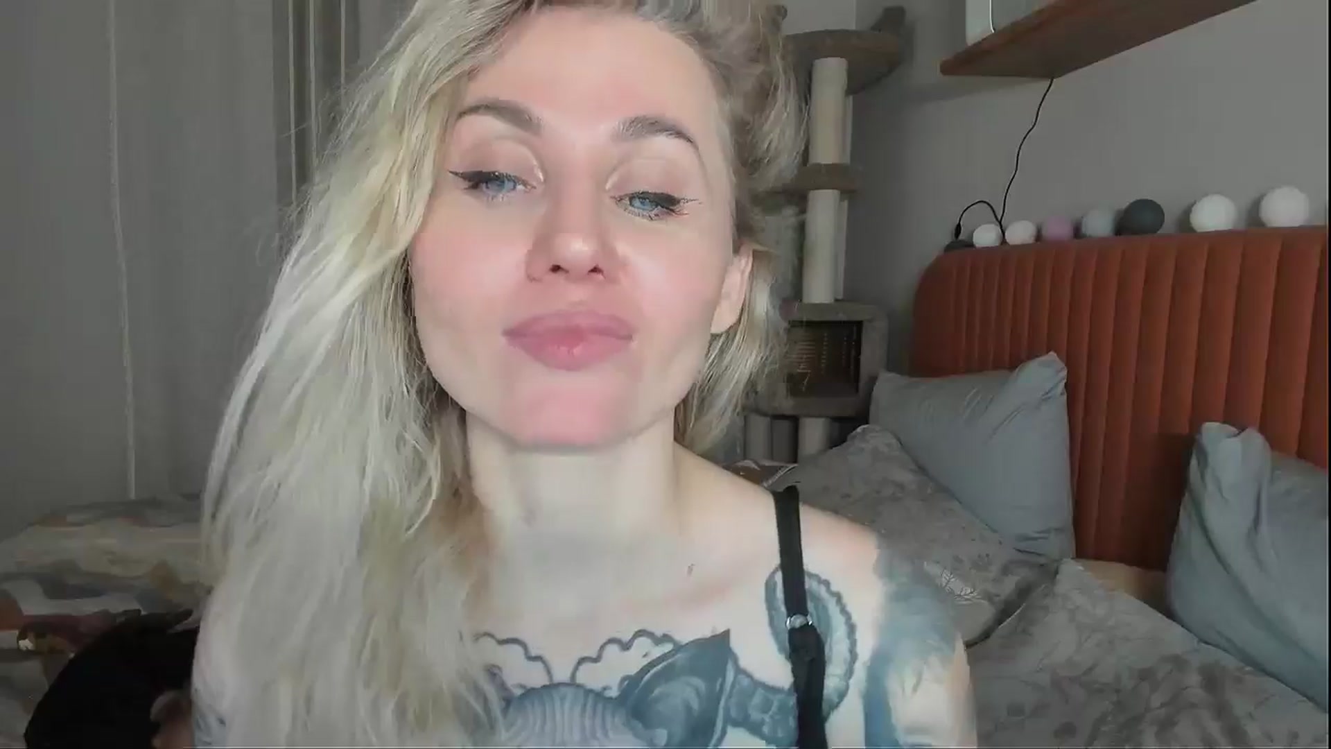 Gallery image thumbnail from Alexa_Smithhh's myfreecams stream on, 11/07/2025, 21:00 image 10 of 20