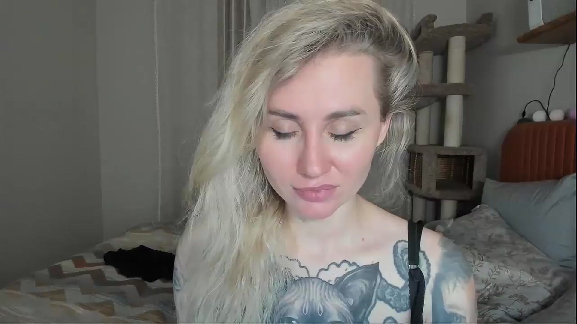 Gallery image thumbnail from Alexa_Smithhh's myfreecams stream on, 11/07/2025, 21:00 image 19 of 20