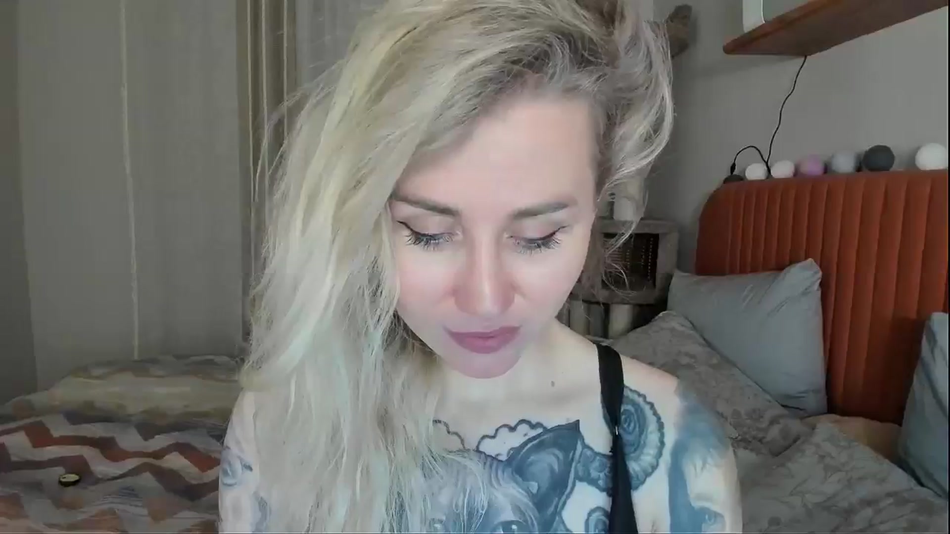 Gallery image thumbnail from Alexa_Smithhh's myfreecams stream on, 11/07/2025, 21:00 image 2 of 20