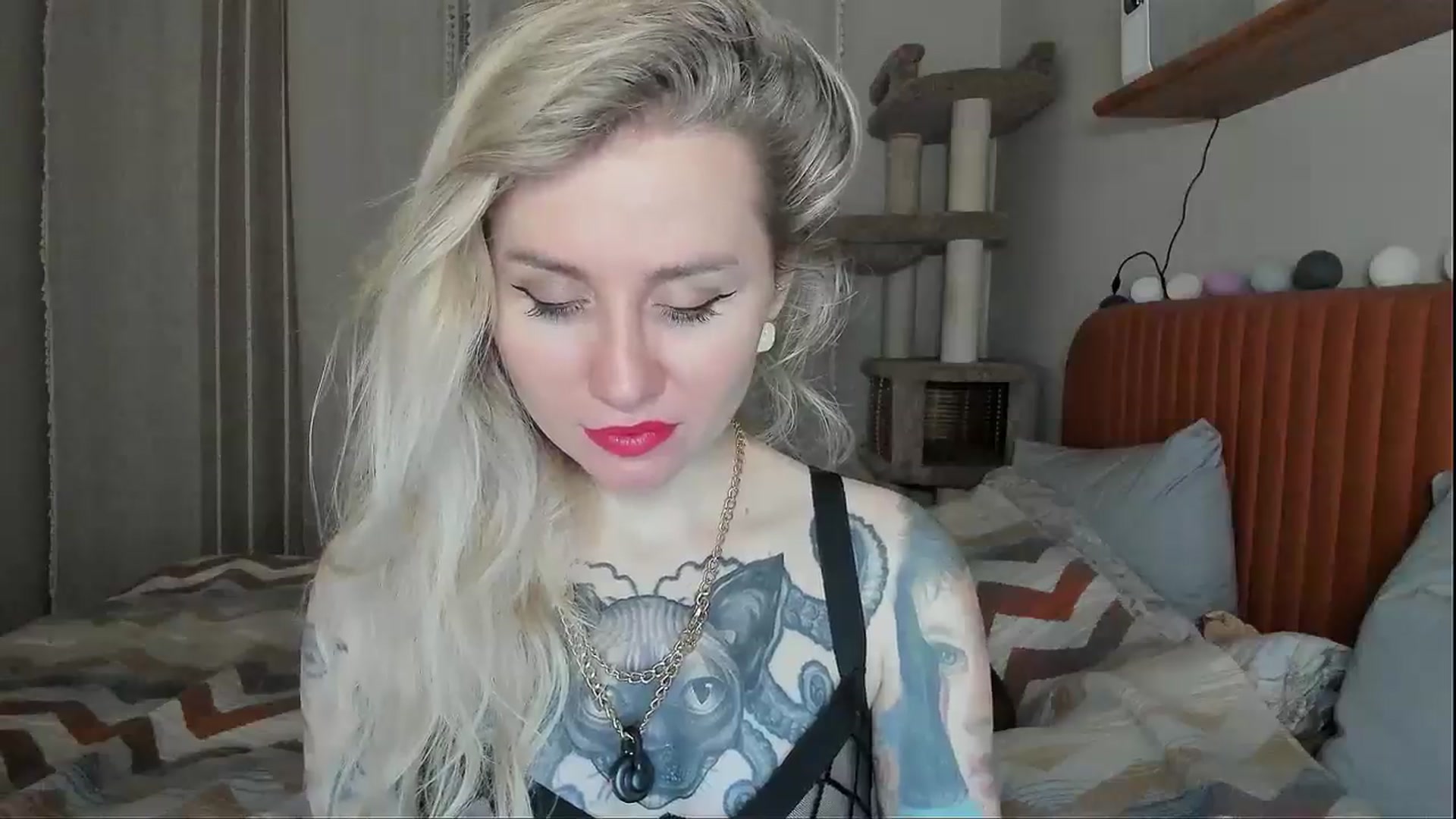 Gallery image thumbnail from Alexa_Smithhh's myfreecams stream on, 11/10/2025, 17:52 image 14 of 20