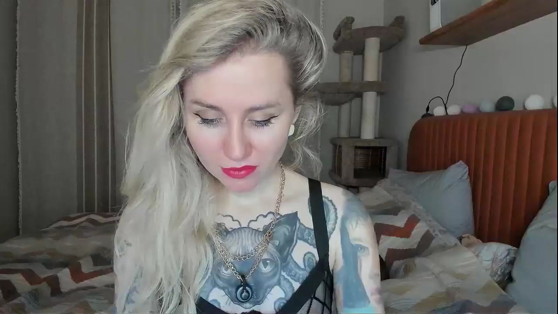 Gallery image thumbnail from Alexa_Smithhh's myfreecams stream on, 11/10/2025, 17:52 image 10 of 20