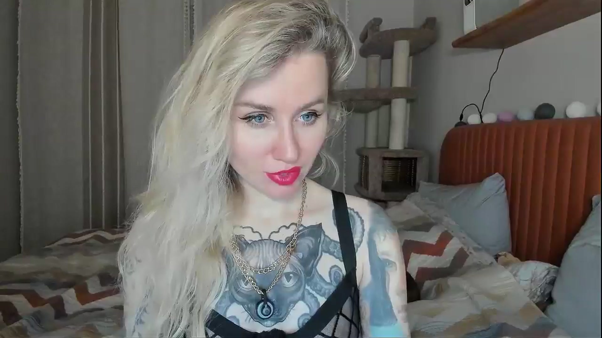 Gallery image thumbnail from Alexa_Smithhh's myfreecams stream on, 11/10/2025, 17:52 image 6 of 20