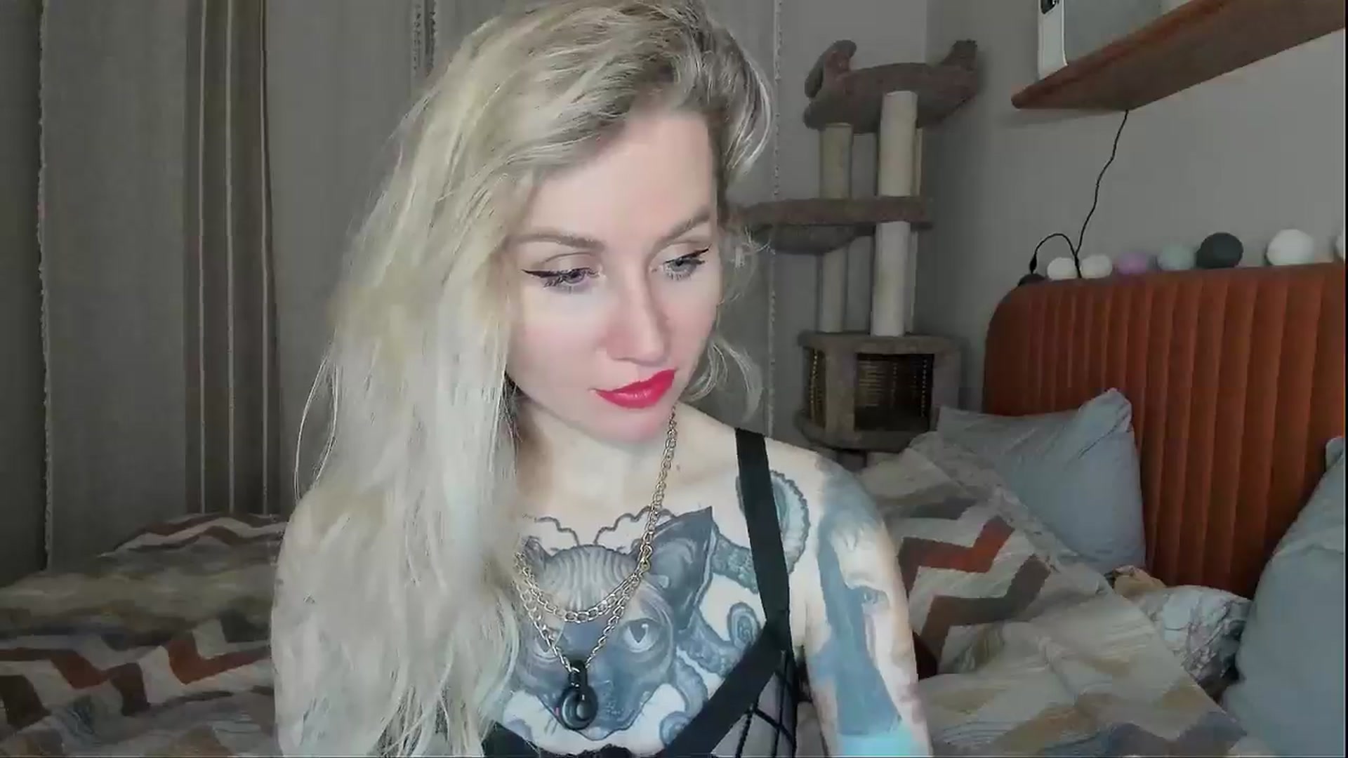 Gallery image thumbnail from Alexa_Smithhh's myfreecams stream on, 11/10/2025, 17:52 image 16 of 20