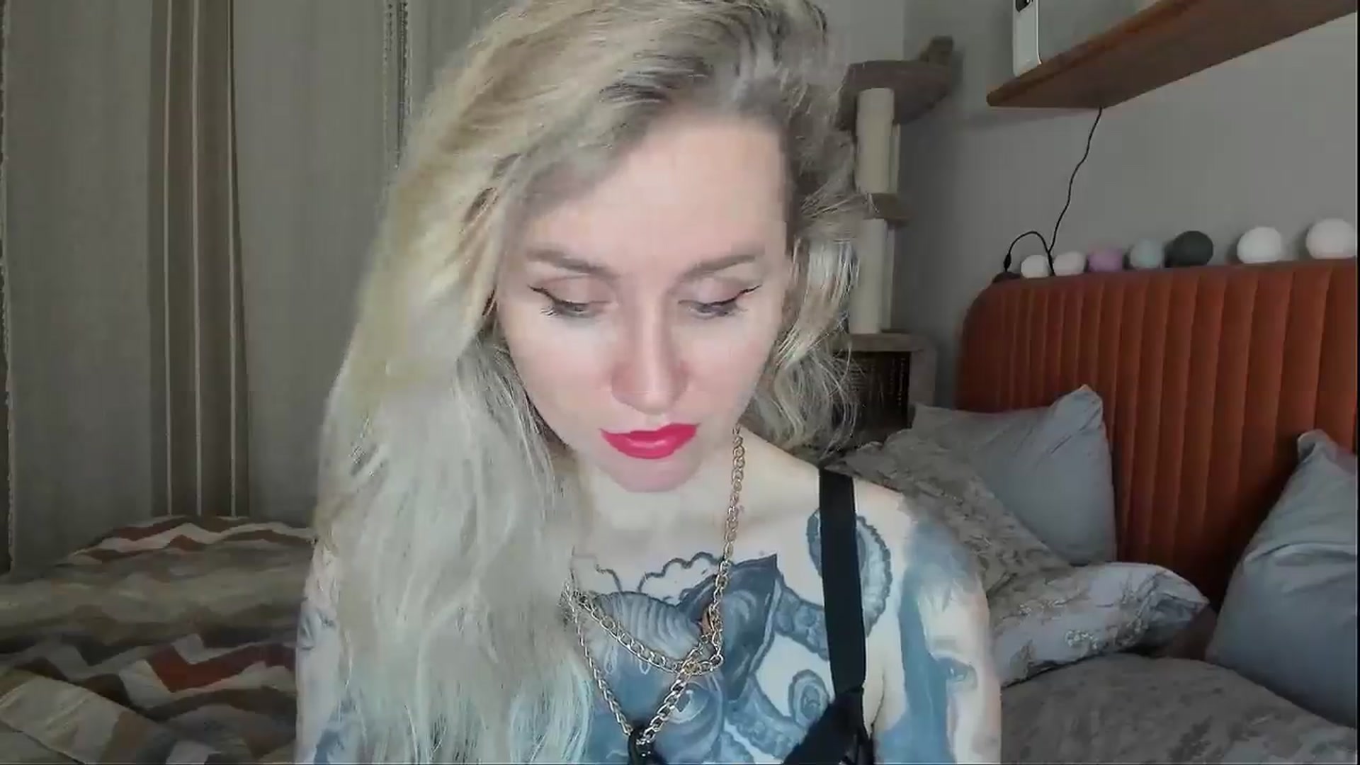 Gallery image thumbnail from Alexa_Smithhh's myfreecams stream on, 11/10/2025, 18:51 image 2 of 20
