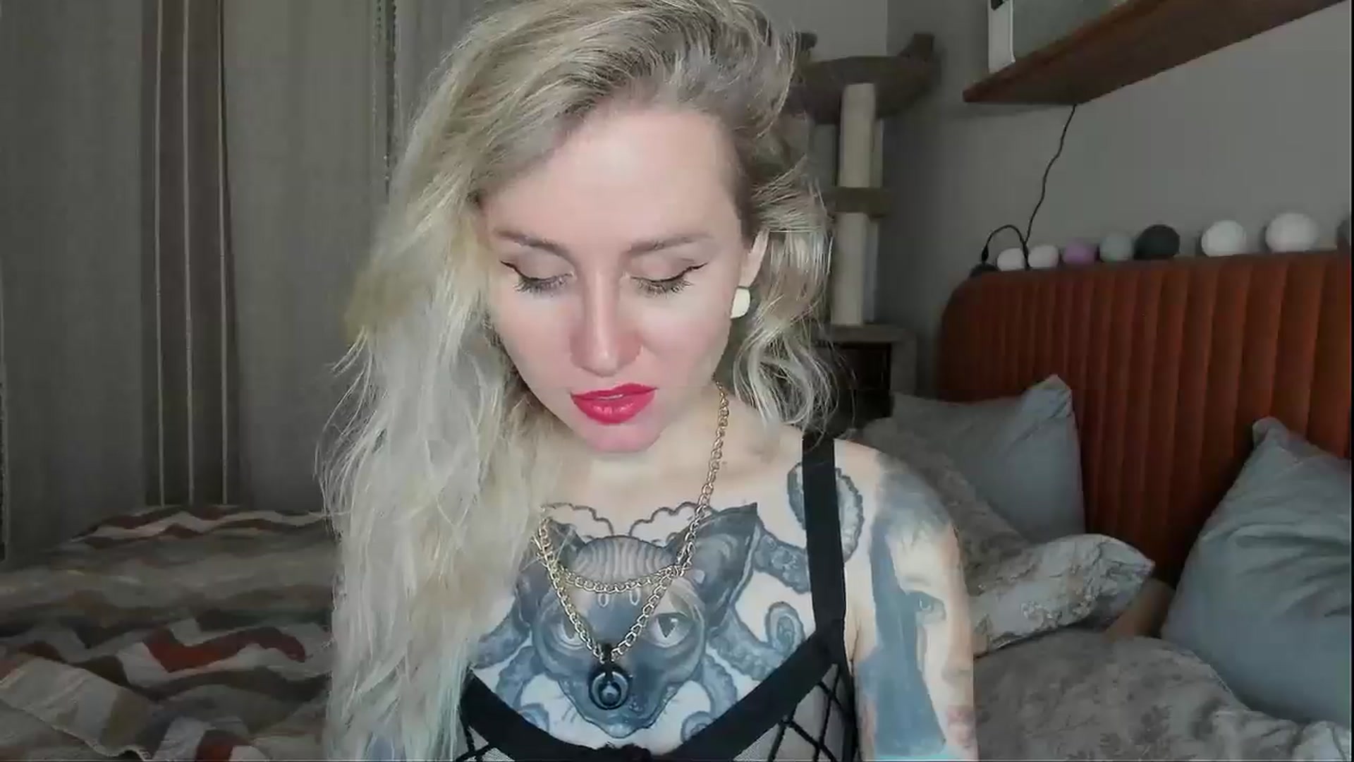 Gallery image thumbnail from Alexa_Smithhh's myfreecams stream on, 11/10/2025, 18:51 image 15 of 20