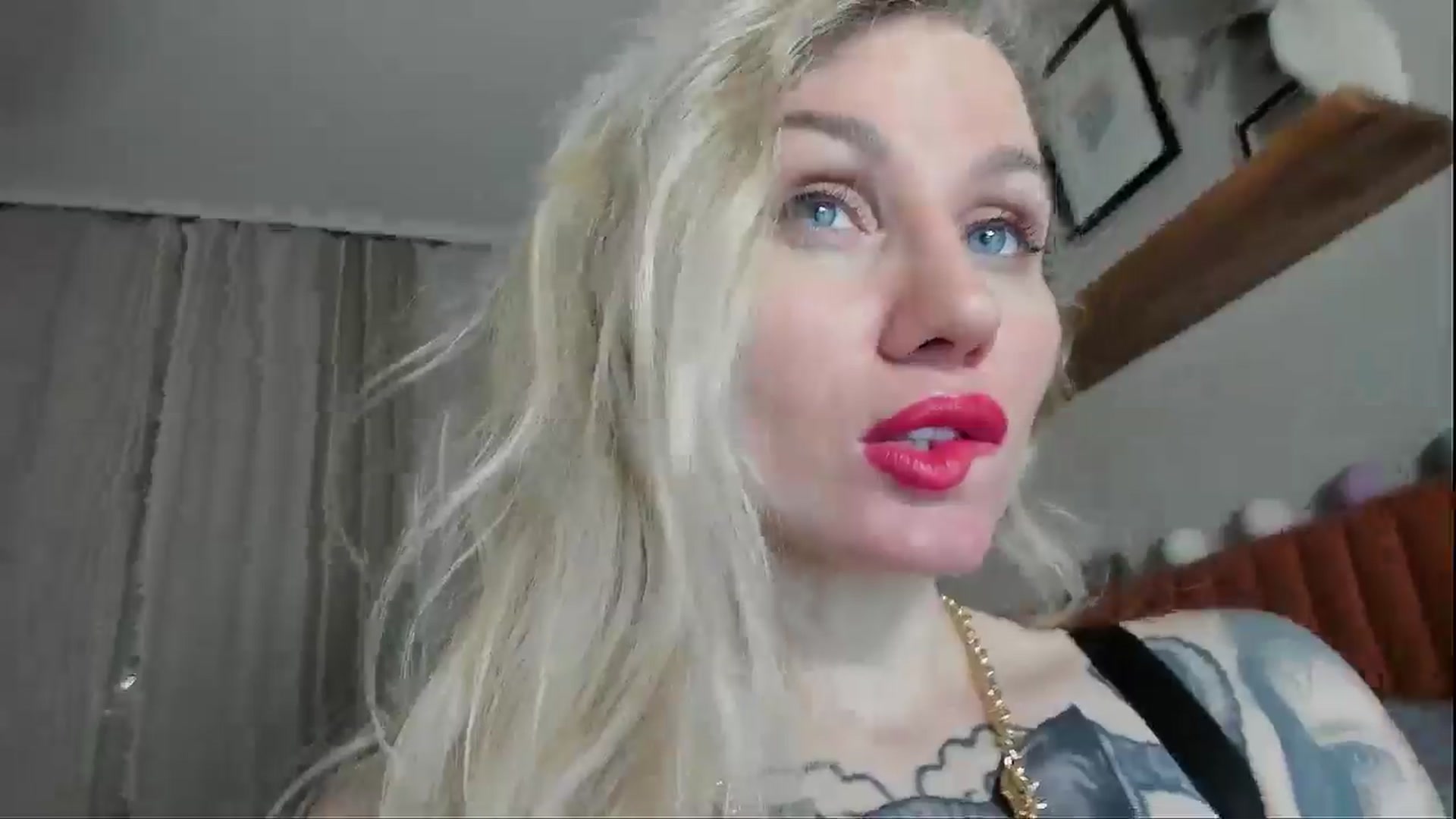Gallery image thumbnail from Alexa_Smithhh's myfreecams stream on, 11/10/2025, 18:51 image 10 of 20