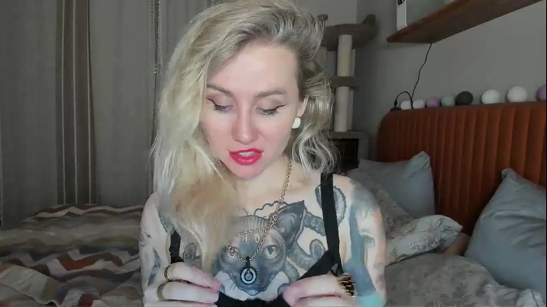 Gallery image thumbnail from Alexa_Smithhh's myfreecams stream on, 11/10/2025, 18:51 image 17 of 20