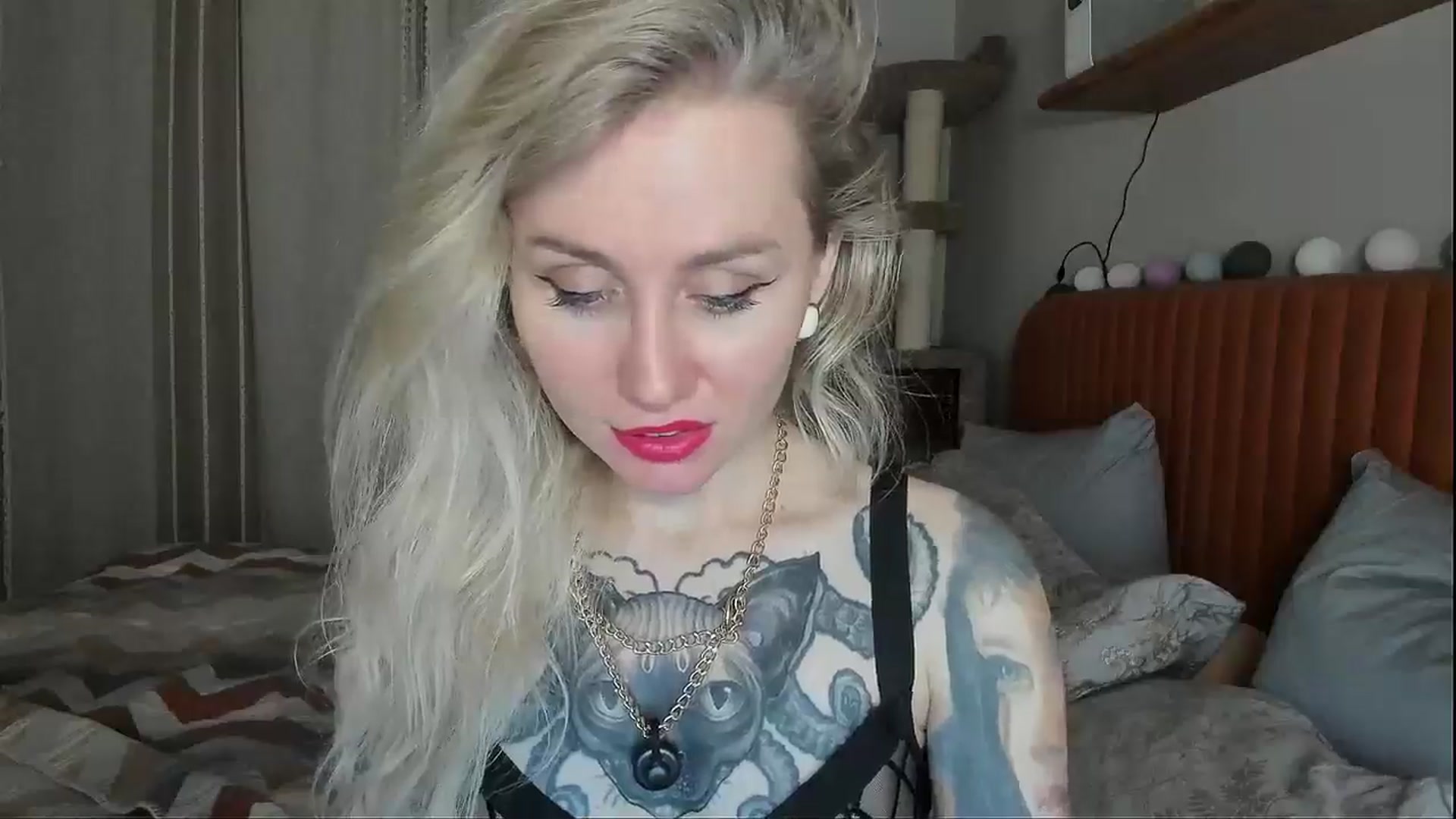 Gallery image thumbnail from Alexa_Smithhh's myfreecams stream on, 11/10/2025, 18:51 image 11 of 20