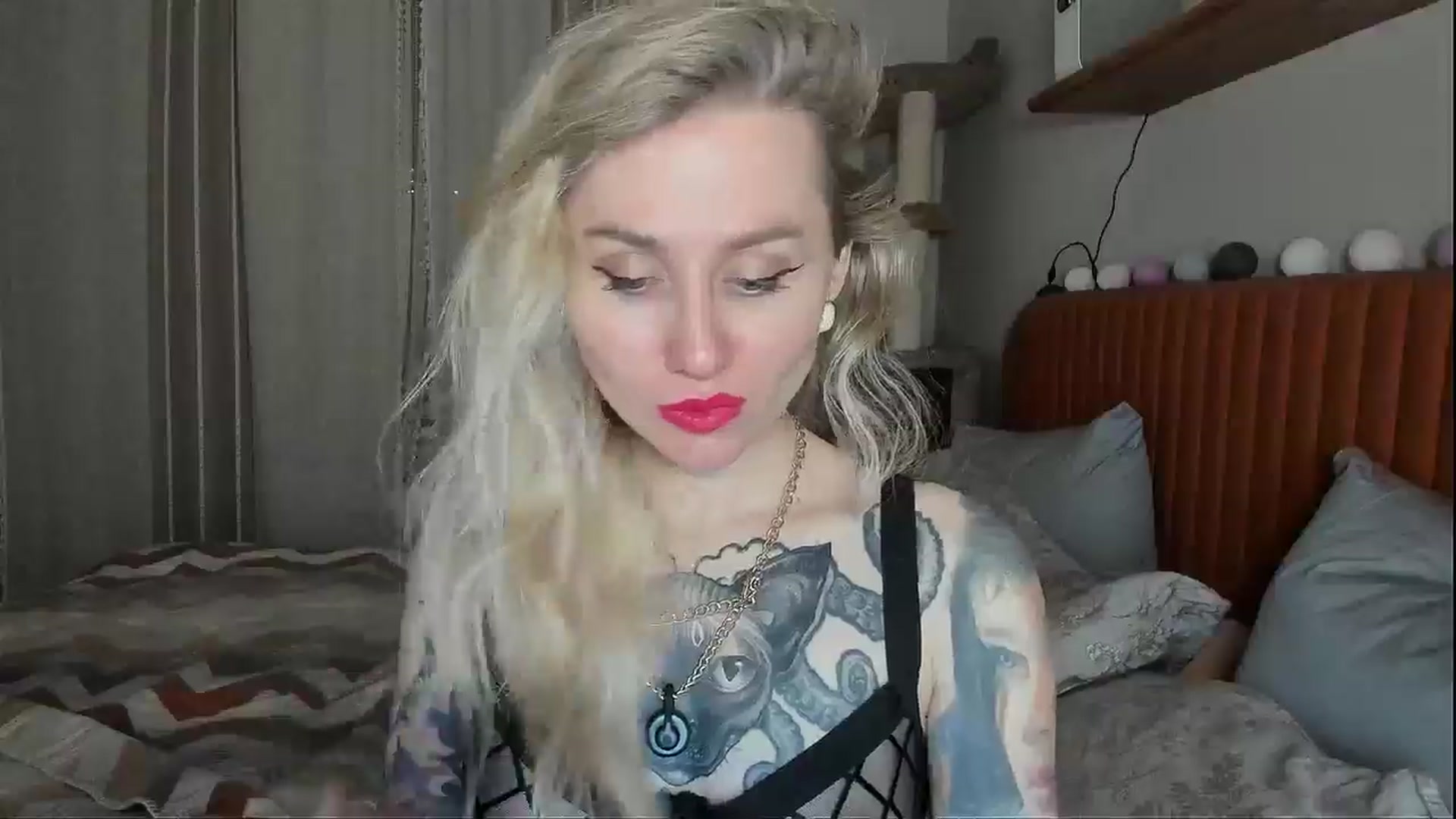 Gallery image thumbnail from Alexa_Smithhh's myfreecams stream on, 11/10/2025, 18:51 image 19 of 20