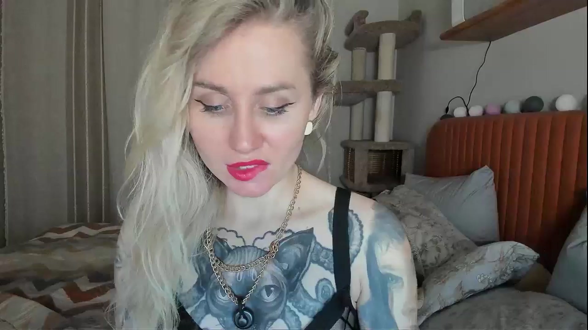 Gallery image thumbnail from Alexa_Smithhh's myfreecams stream on, 11/10/2025, 19:15 image 6 of 20
