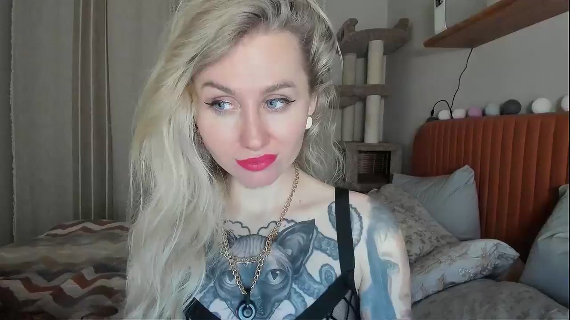 Gallery image thumbnail from Alexa_Smithhh's myfreecams stream on, 11/10/2025, 20:15 image 5 of 20