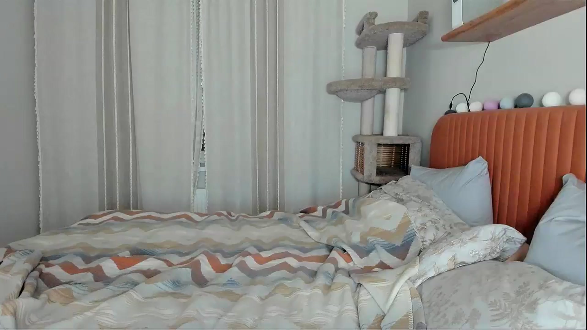 Gallery image thumbnail from Alexa_Smithhh's myfreecams stream on, 11/10/2025, 20:15 image 4 of 20