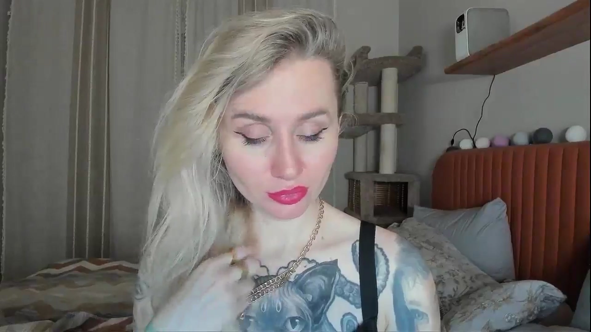 Gallery image thumbnail from Alexa_Smithhh's myfreecams stream on, 11/10/2025, 20:15 image 16 of 20