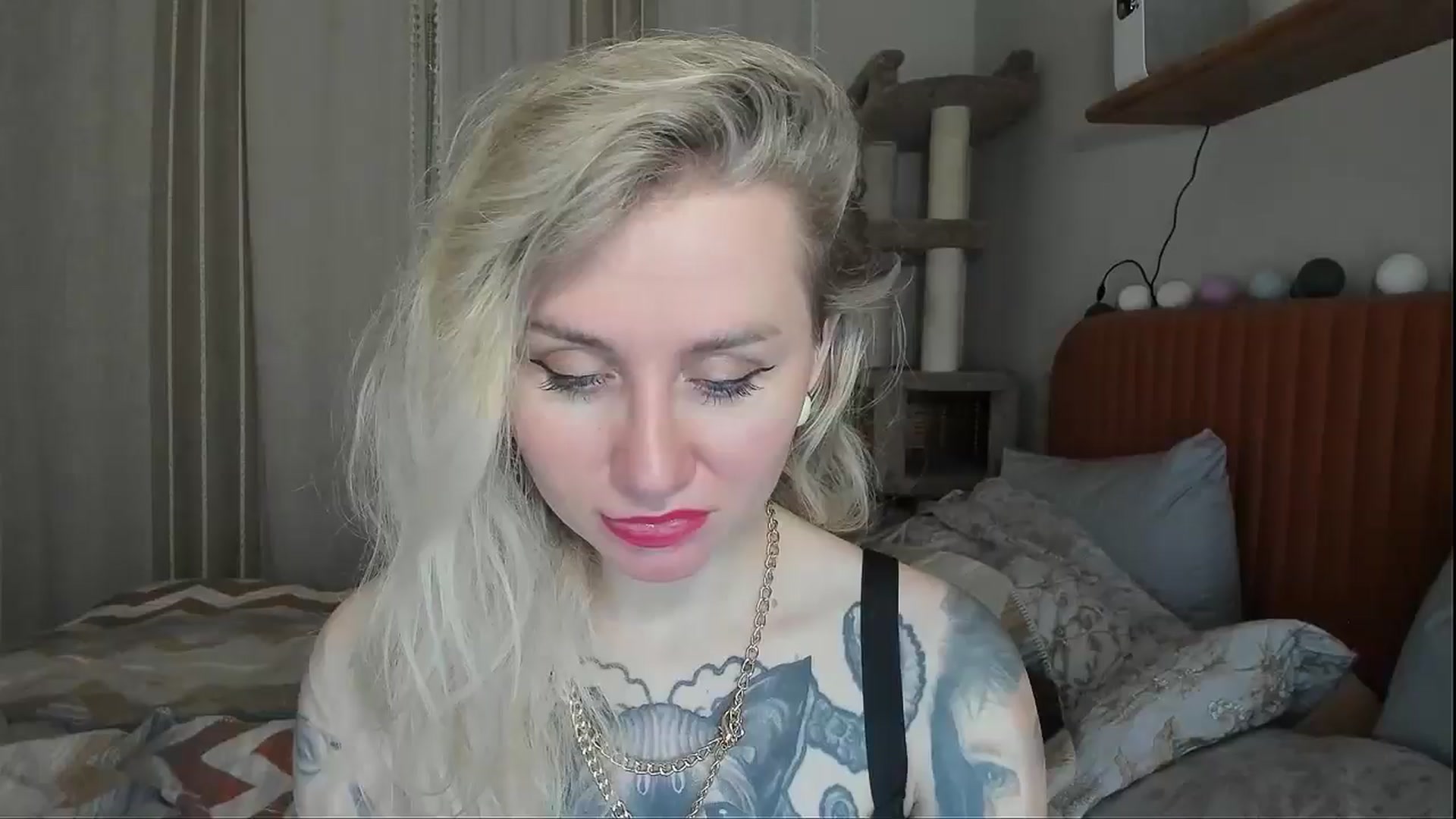Gallery image thumbnail from Alexa_Smithhh's myfreecams stream on, 11/10/2025, 20:36 image 16 of 20