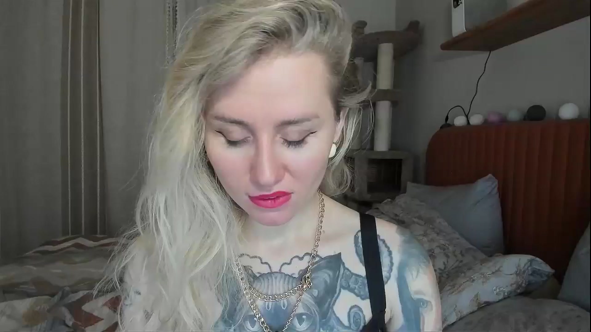 Gallery image thumbnail from Alexa_Smithhh's myfreecams stream on, 11/10/2025, 20:36 image 10 of 20