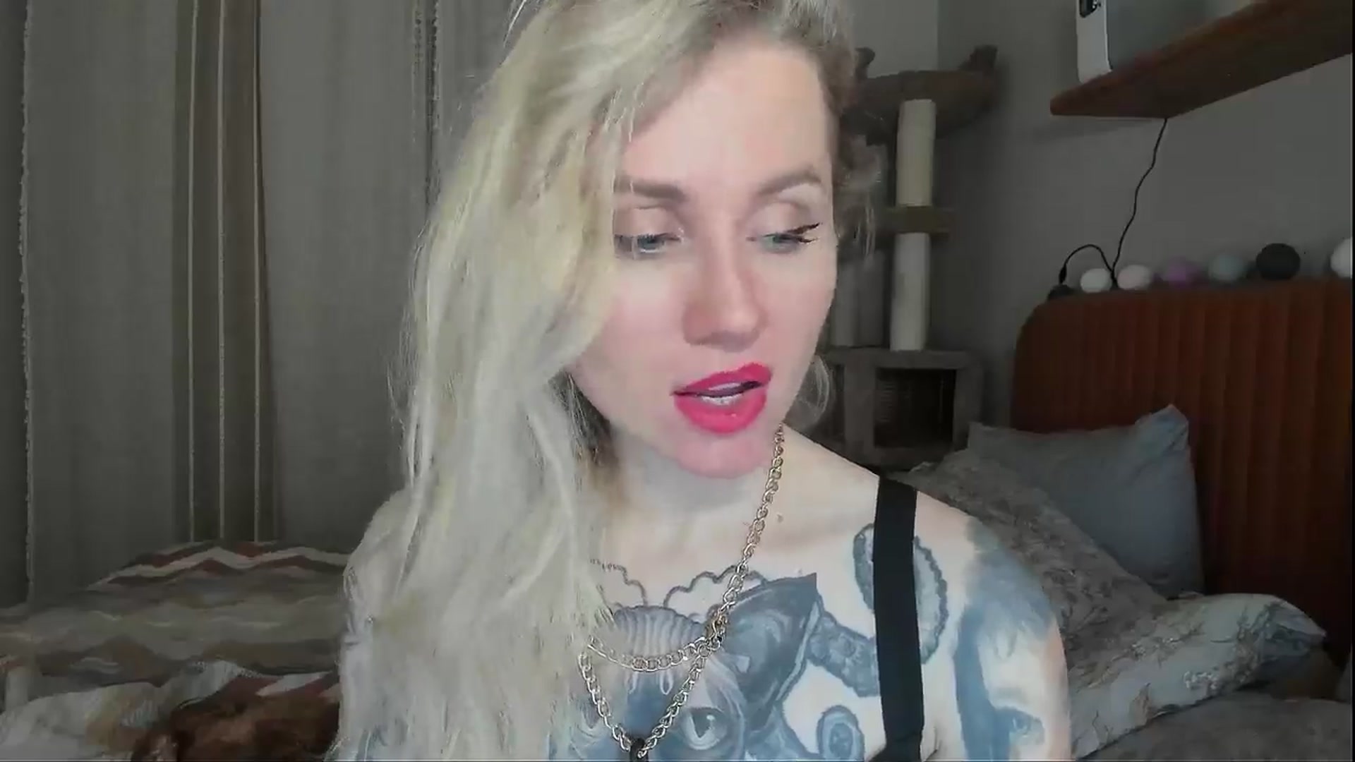 Gallery image thumbnail from Alexa_Smithhh's myfreecams stream on, 11/10/2025, 20:36 image 4 of 20