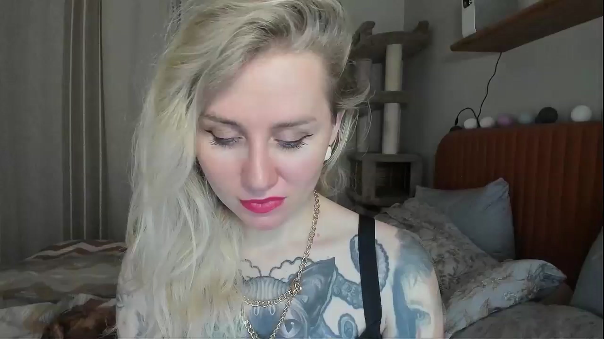 Gallery image thumbnail from Alexa_Smithhh's myfreecams stream on, 11/10/2025, 20:36 image 8 of 20
