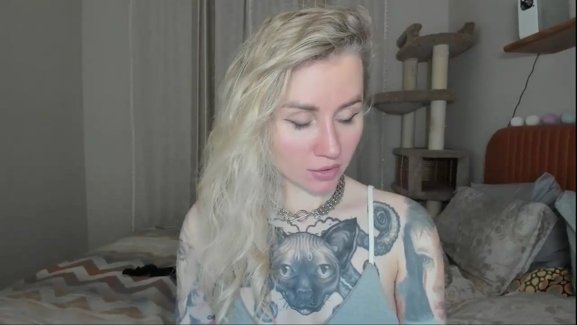 Gallery image thumbnail from Alexa_Smithhh's myfreecams stream on, 11/21/2025, 19:01 image 6 of 20