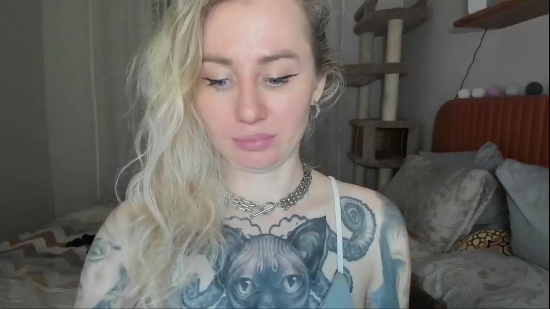 Gallery image thumbnail from Alexa_Smithhh's myfreecams stream on, 11/21/2025, 19:01 image 19 of 20