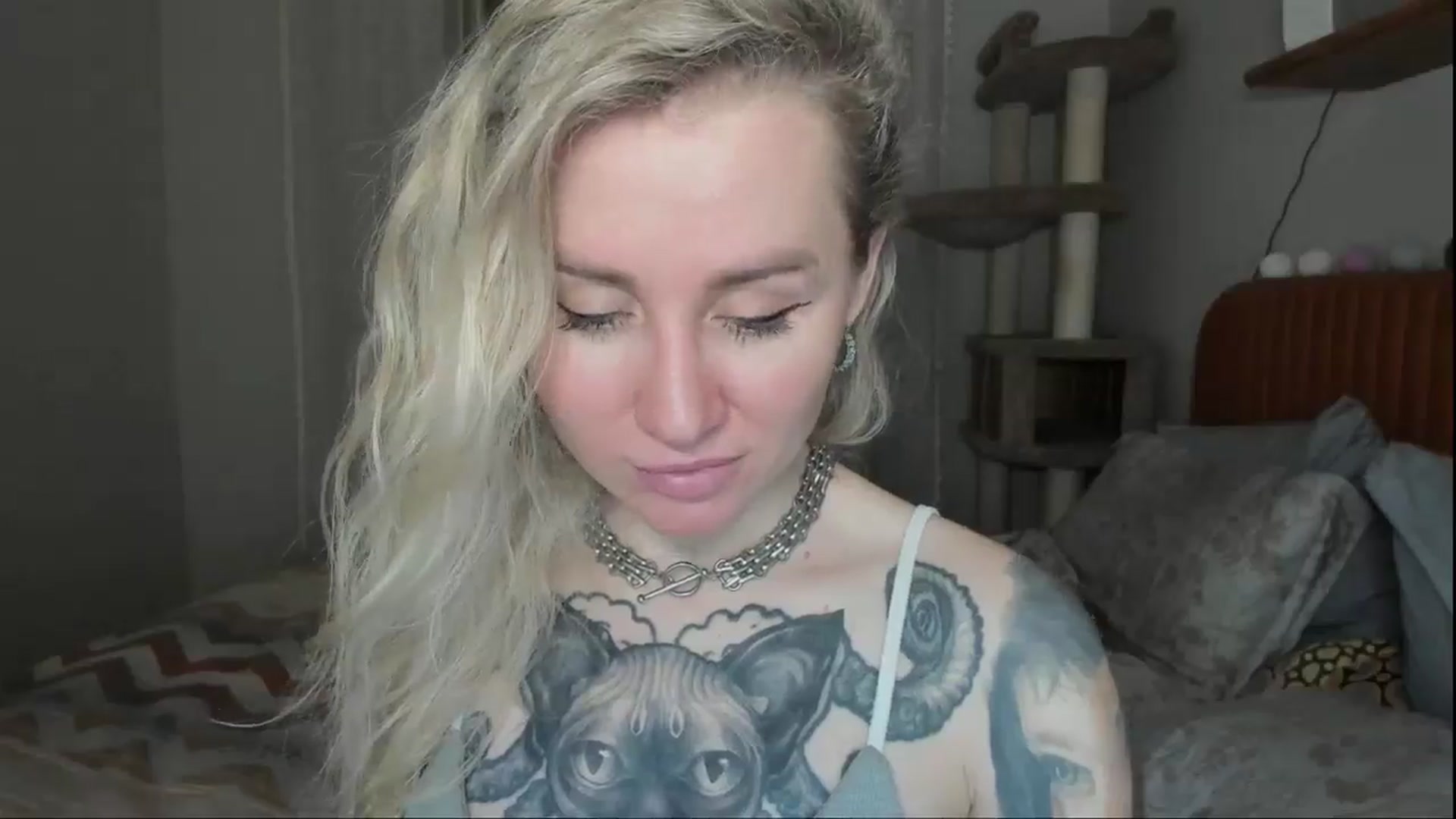 Gallery image thumbnail from Alexa_Smithhh's myfreecams stream on, 11/21/2025, 20:23 image 17 of 20