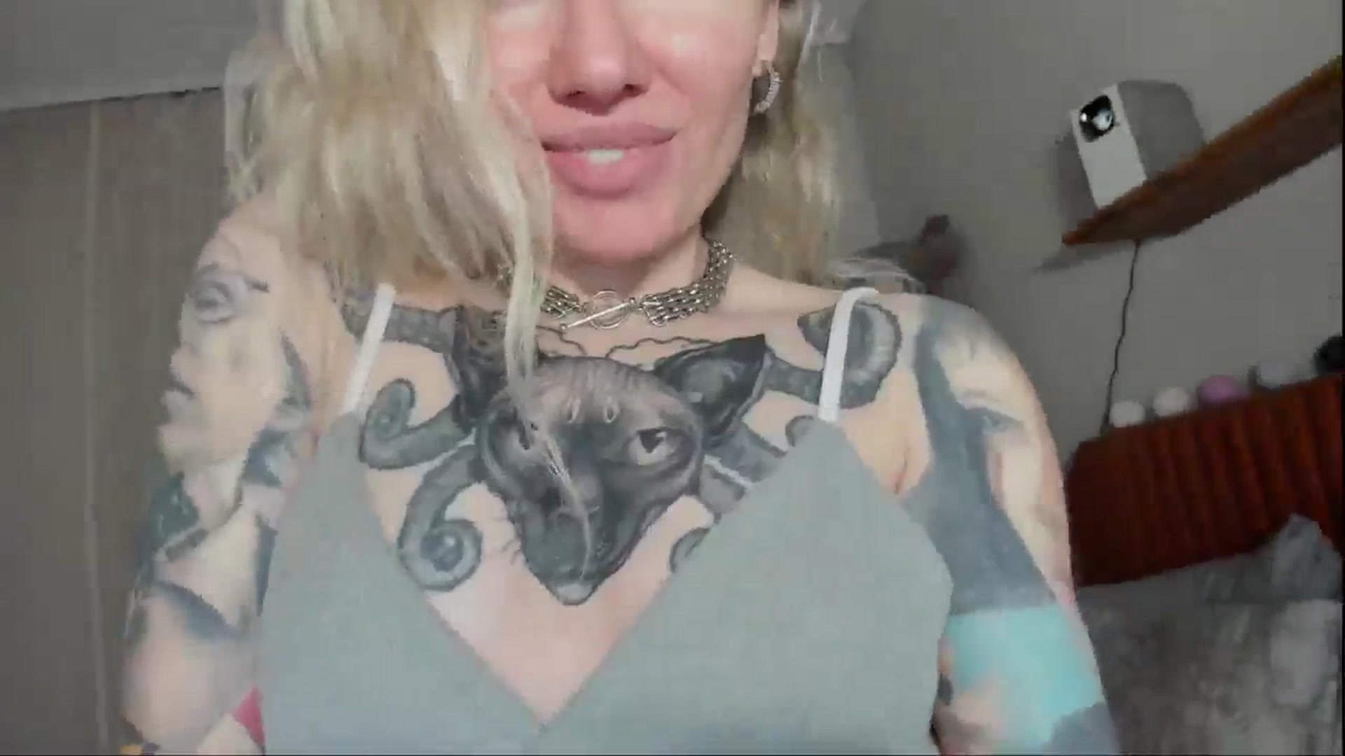 Gallery image thumbnail from Alexa_Smithhh's myfreecams stream on, 11/21/2025, 20:23 image 19 of 20