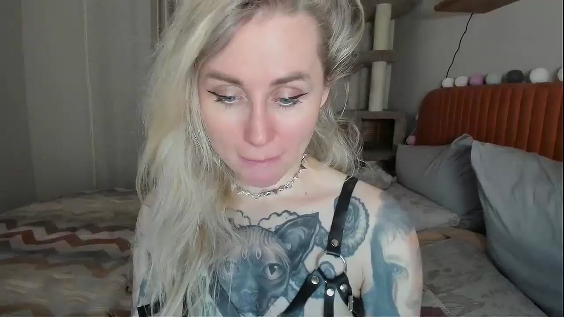 Gallery image thumbnail from Alexa_Smithhh's myfreecams stream on, 11/24/2025, 21:16 image 17 of 20