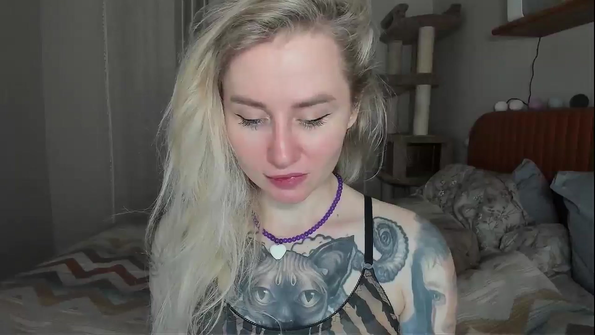 Gallery image thumbnail from Alexa_Smithhh's myfreecams stream on, 11/25/2025, 18:23 image 2 of 20