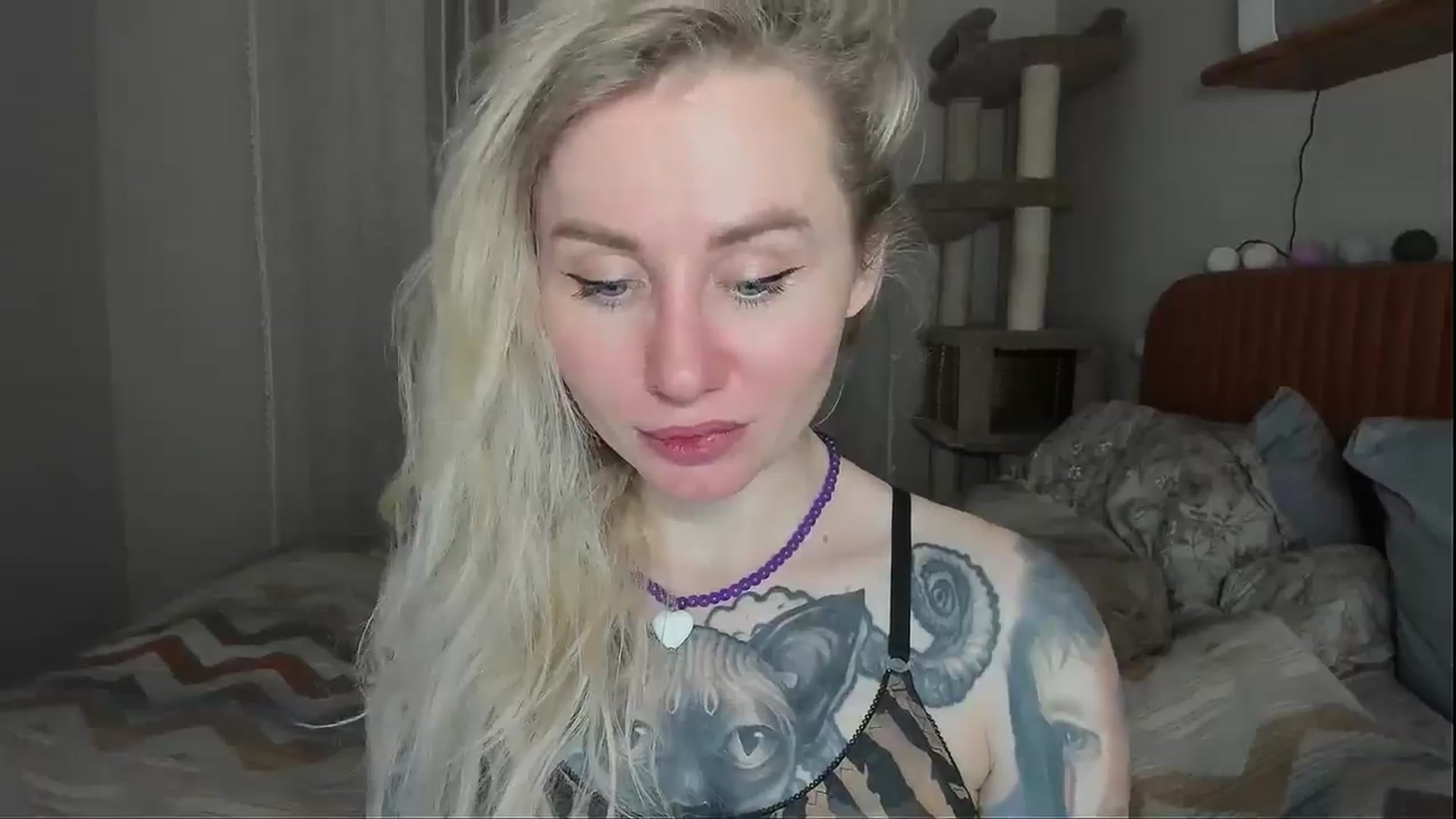 Gallery image thumbnail from Alexa_Smithhh's myfreecams stream on, 11/25/2025, 18:23 image 5 of 20