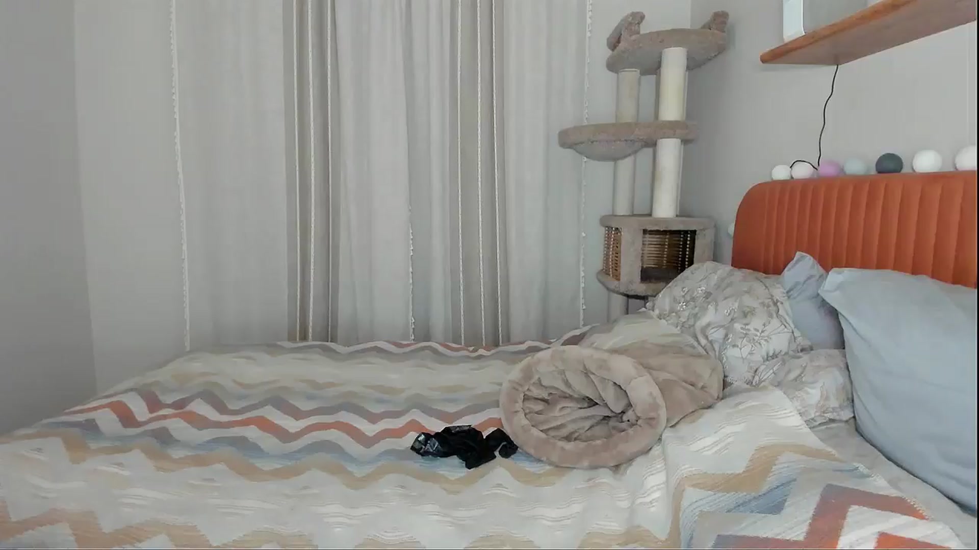 Gallery image thumbnail from Alexa_Smithhh's myfreecams stream on, 11/25/2025, 21:03 image 1 of 20