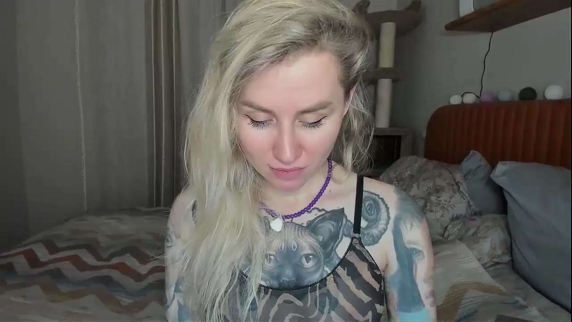 Gallery image thumbnail from Alexa_Smithhh's myfreecams stream on, 11/25/2025, 21:03 image 7 of 20
