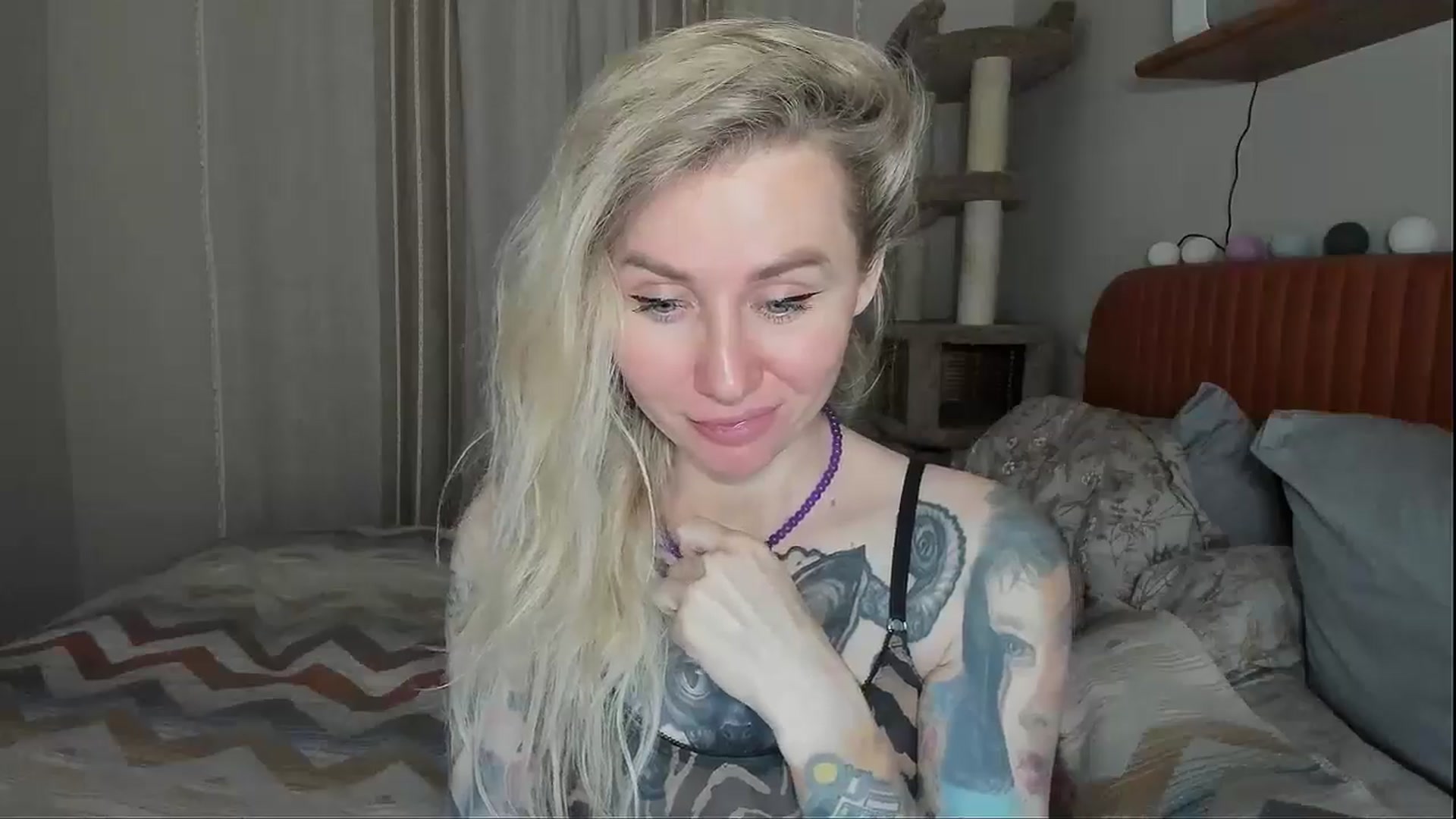 Gallery image thumbnail from Alexa_Smithhh's myfreecams stream on, 11/25/2025, 21:03 image 11 of 20