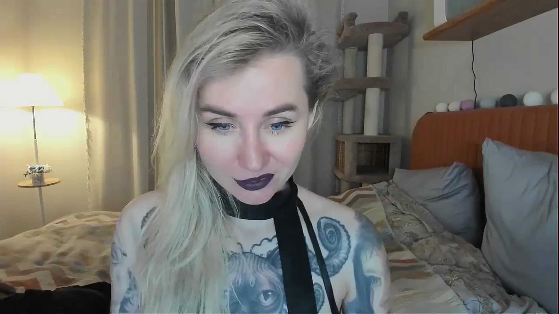 Gallery image thumbnail from Alexa_Smithhh's myfreecams stream on, 12/01/2025, 18:10 image 12 of 20