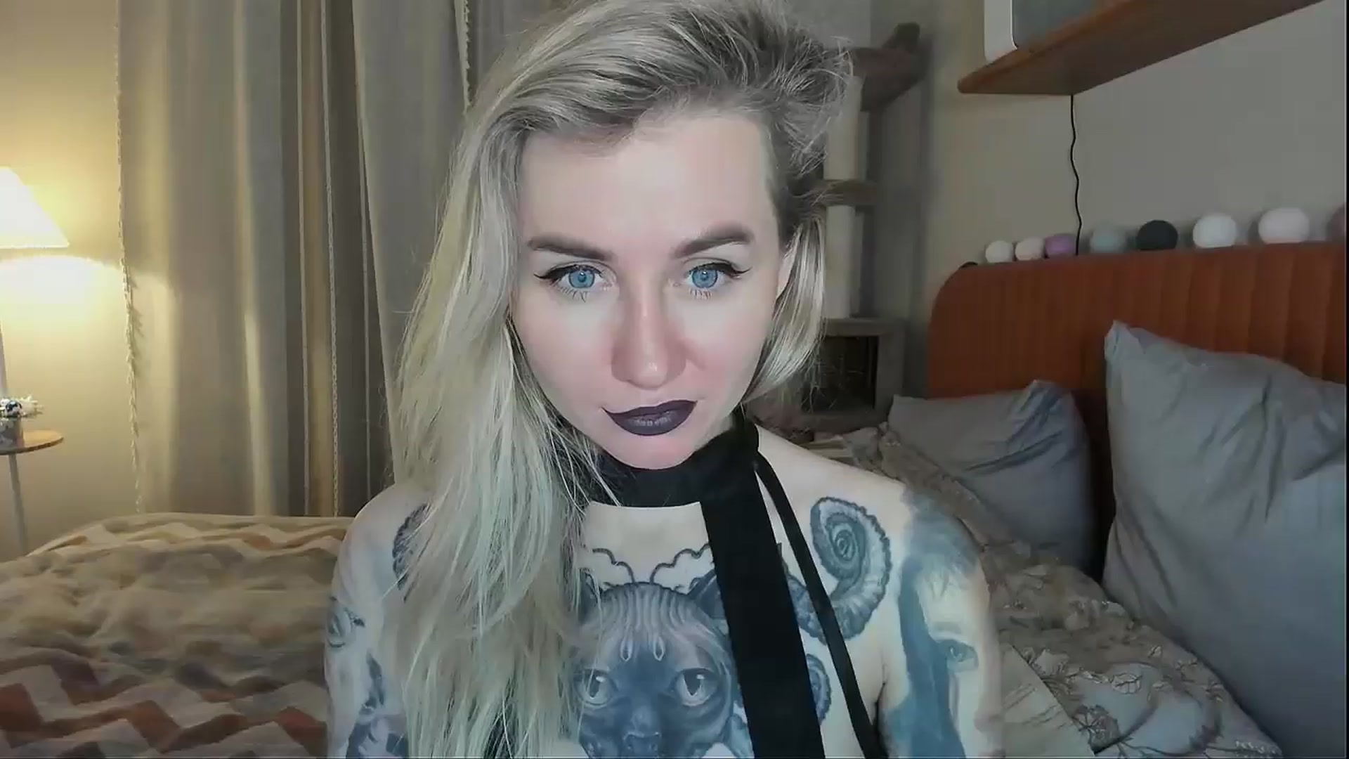 Gallery image thumbnail from Alexa_Smithhh's myfreecams stream on, 12/01/2025, 18:10 image 1 of 20